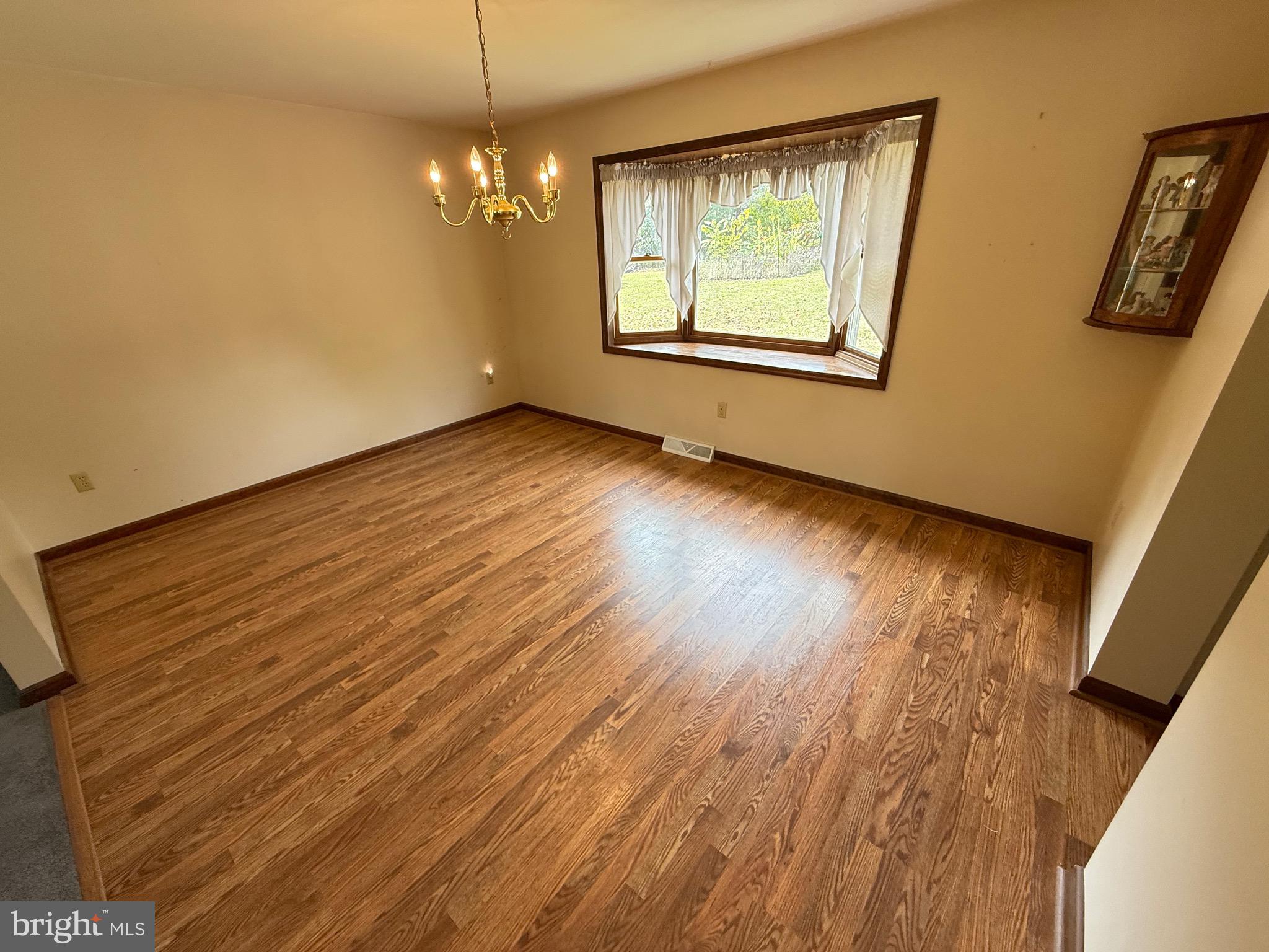 MCTAGGART ESTATE - Residential