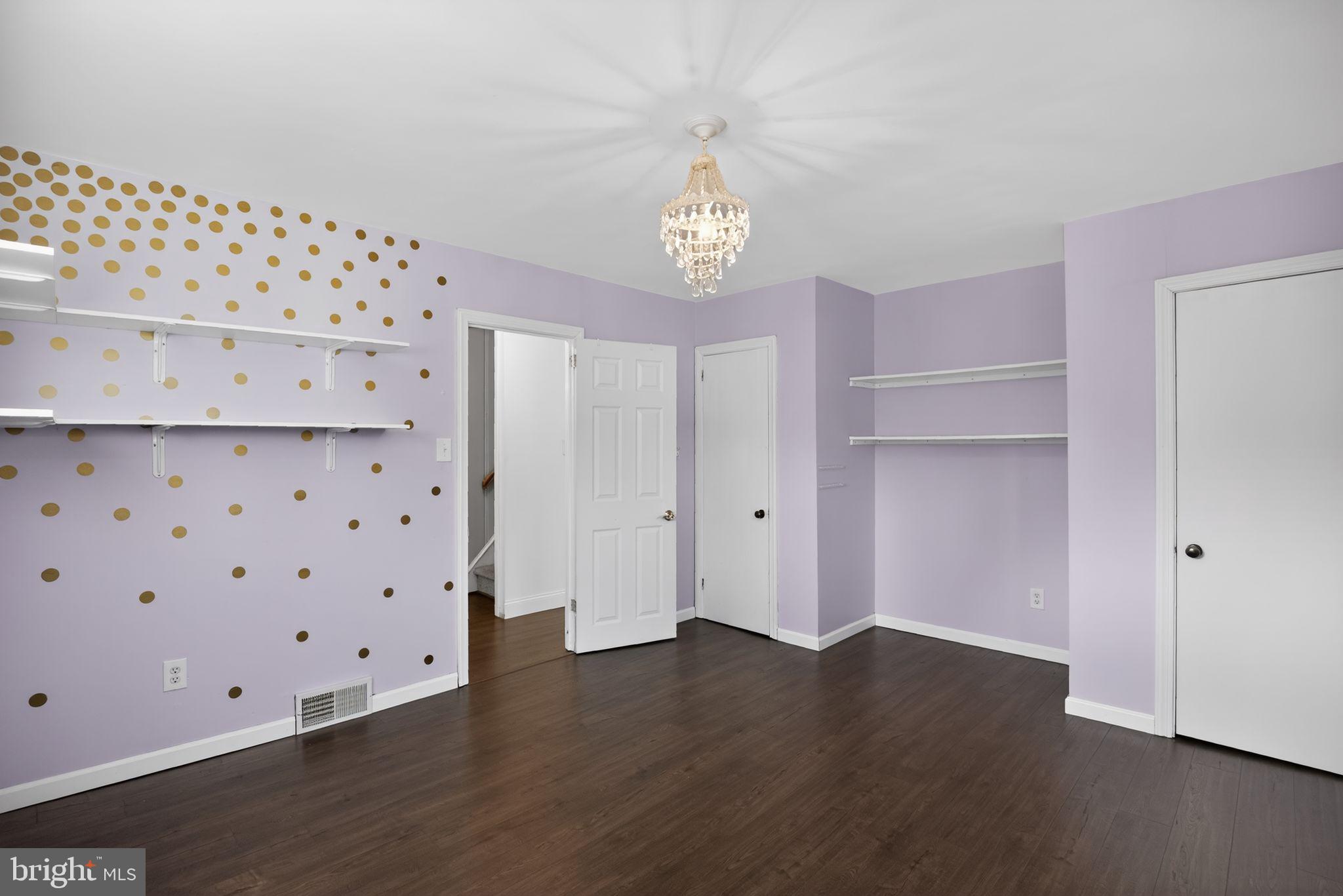 GLENSIDE - Residential