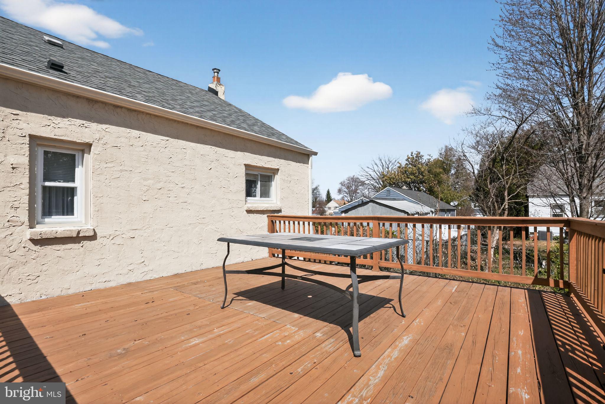 GLENSIDE - Residential