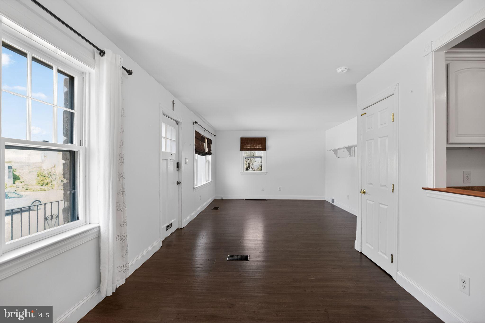 GLENSIDE - Residential