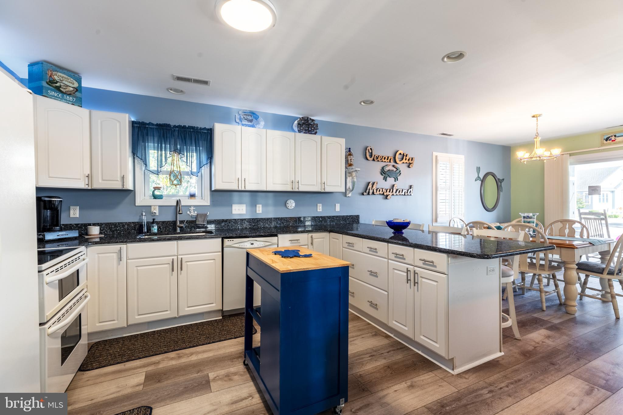 MONTEGO BAY - Residential