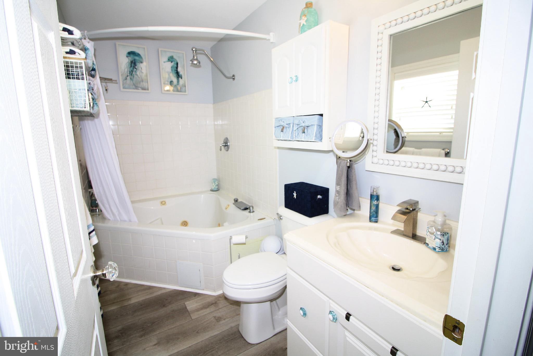 MONTEGO BAY - Residential