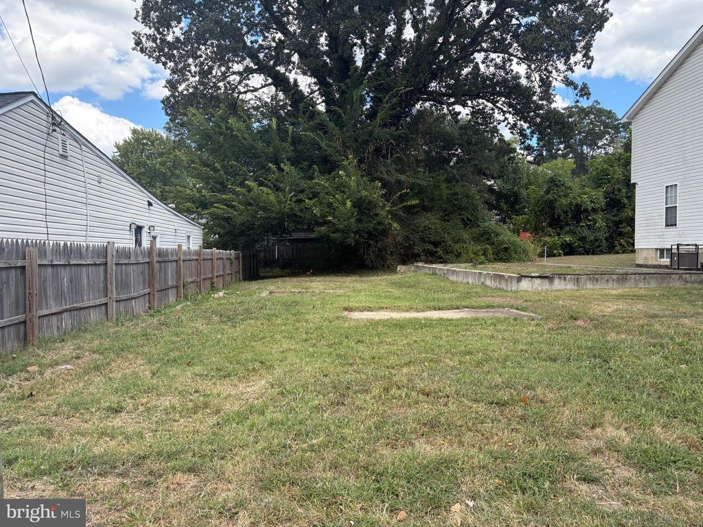 Photo of 507 67th Place, CAPITOL HEIGHTS, MD 20743 (MLS # MDPG2166580)