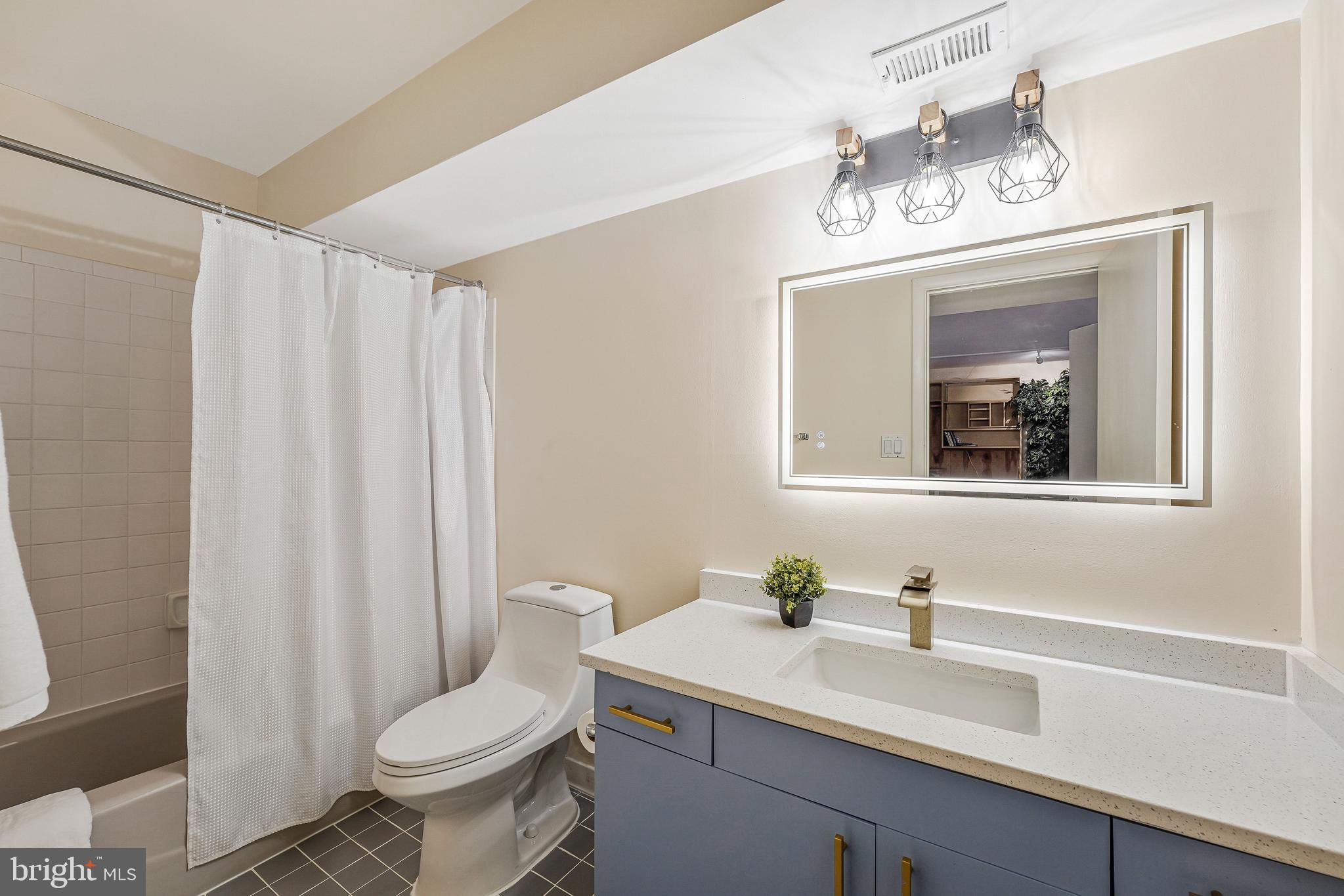 LAKEPORT - Residential