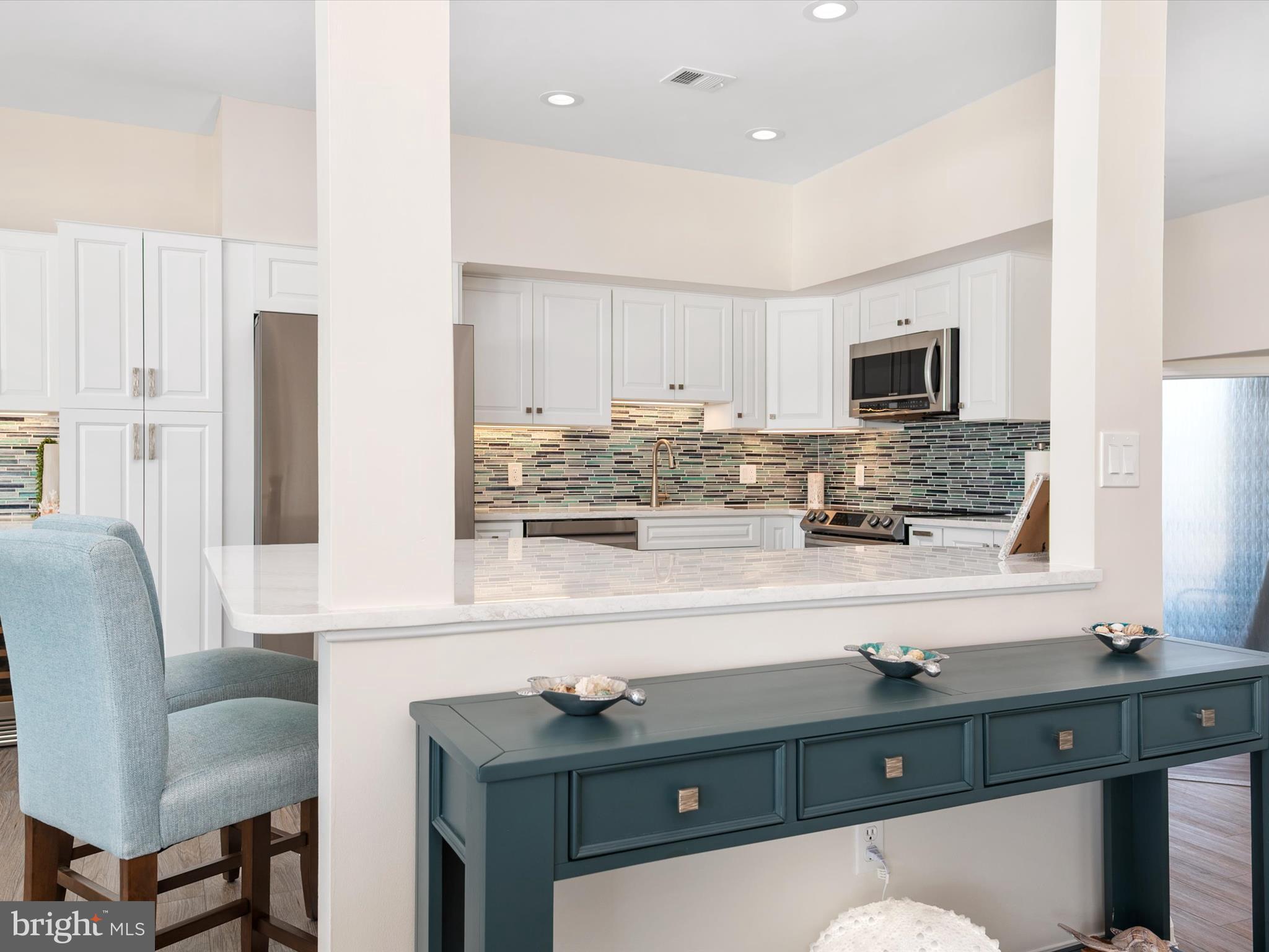 OYSTER COVE - Residential