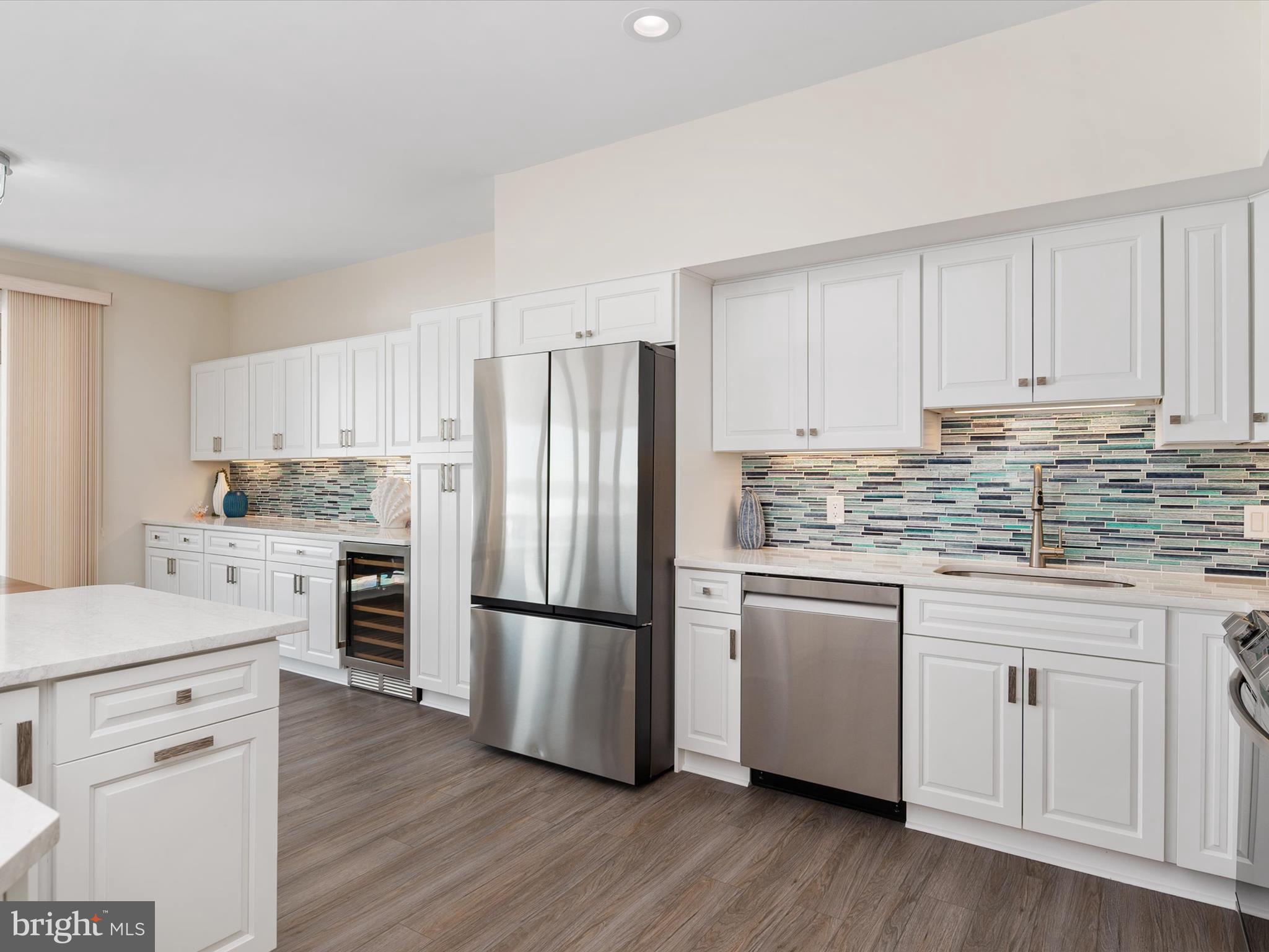 OYSTER COVE - Residential