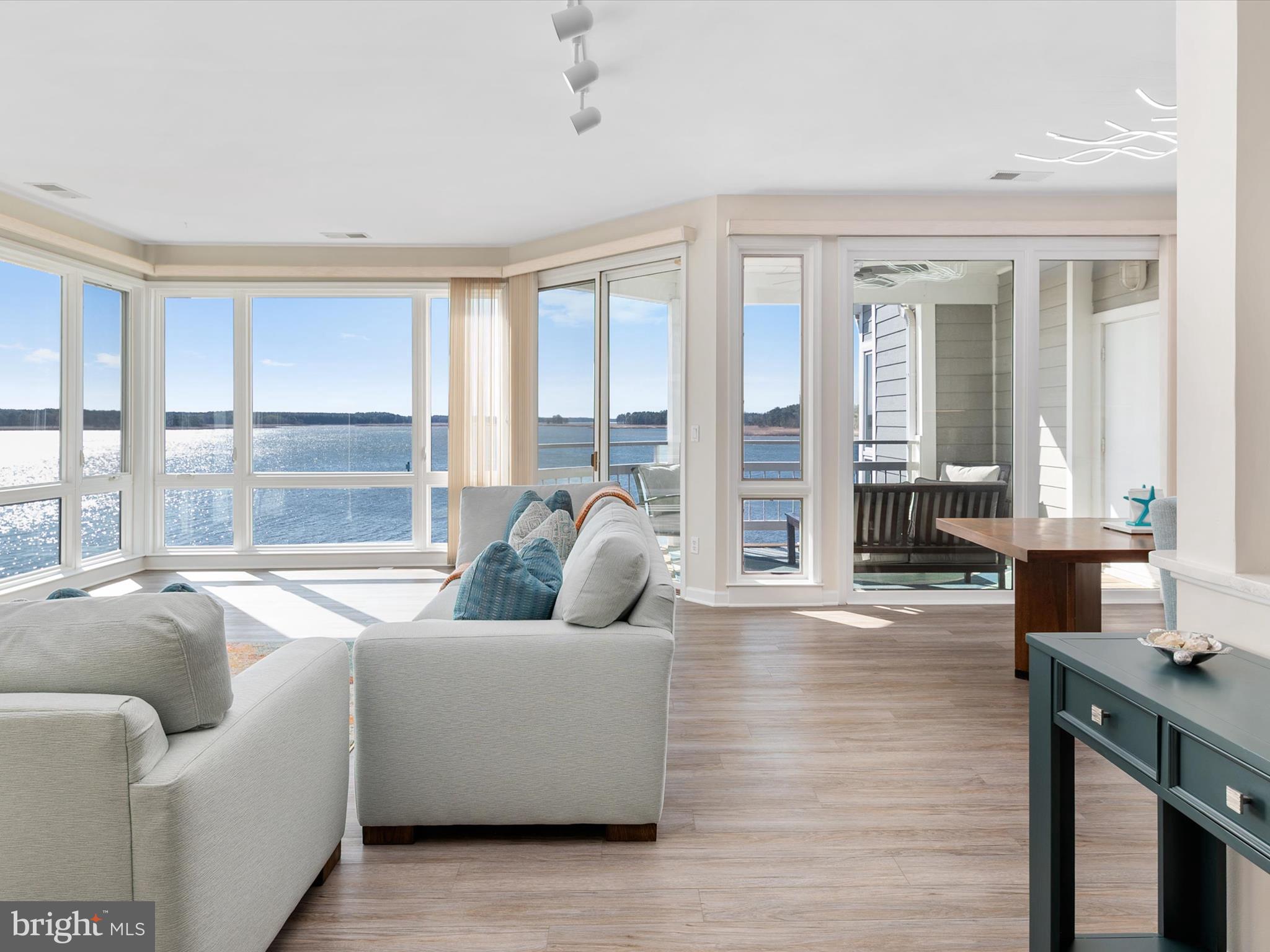 OYSTER COVE - Residential