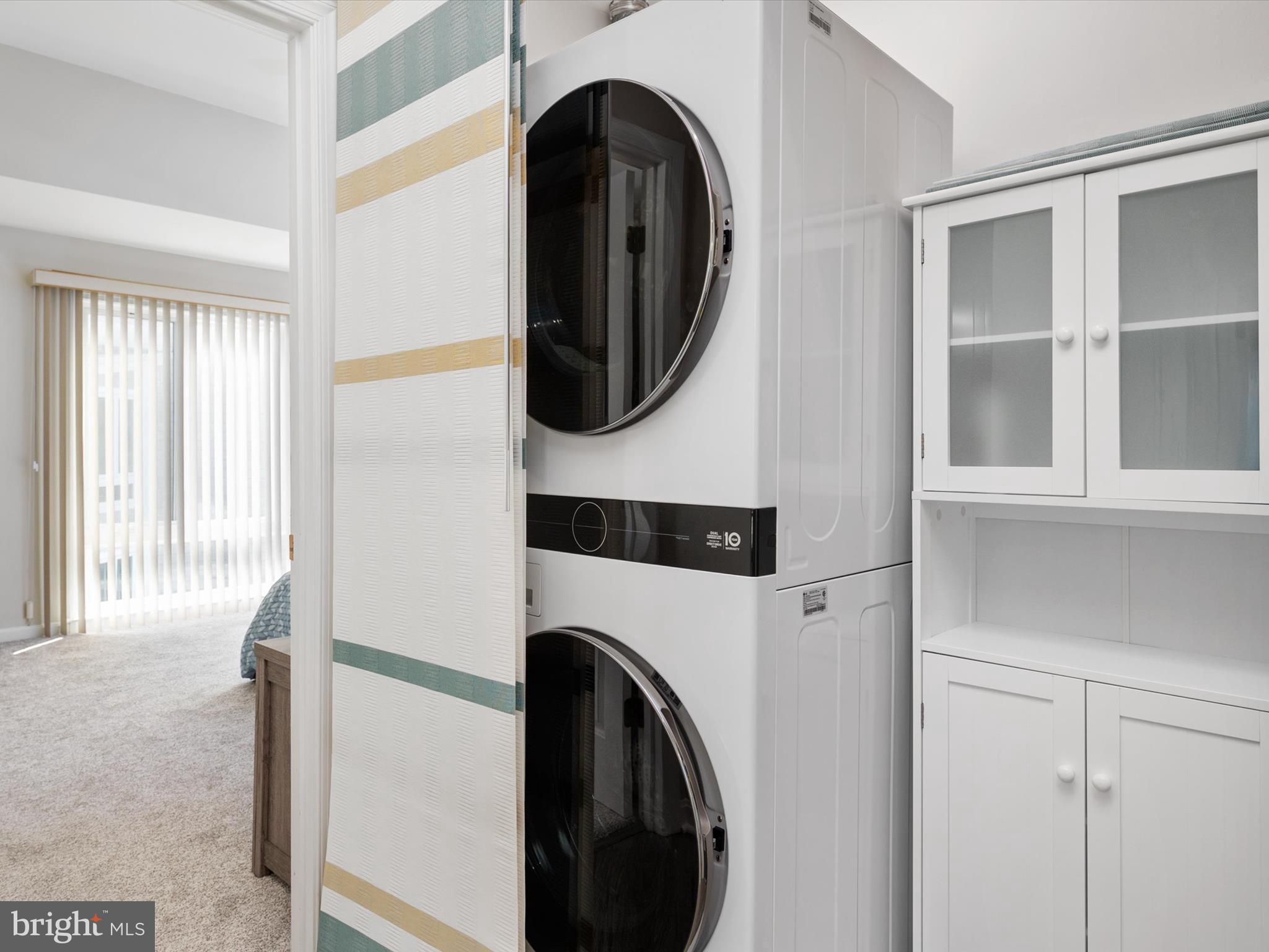 OYSTER COVE - Residential