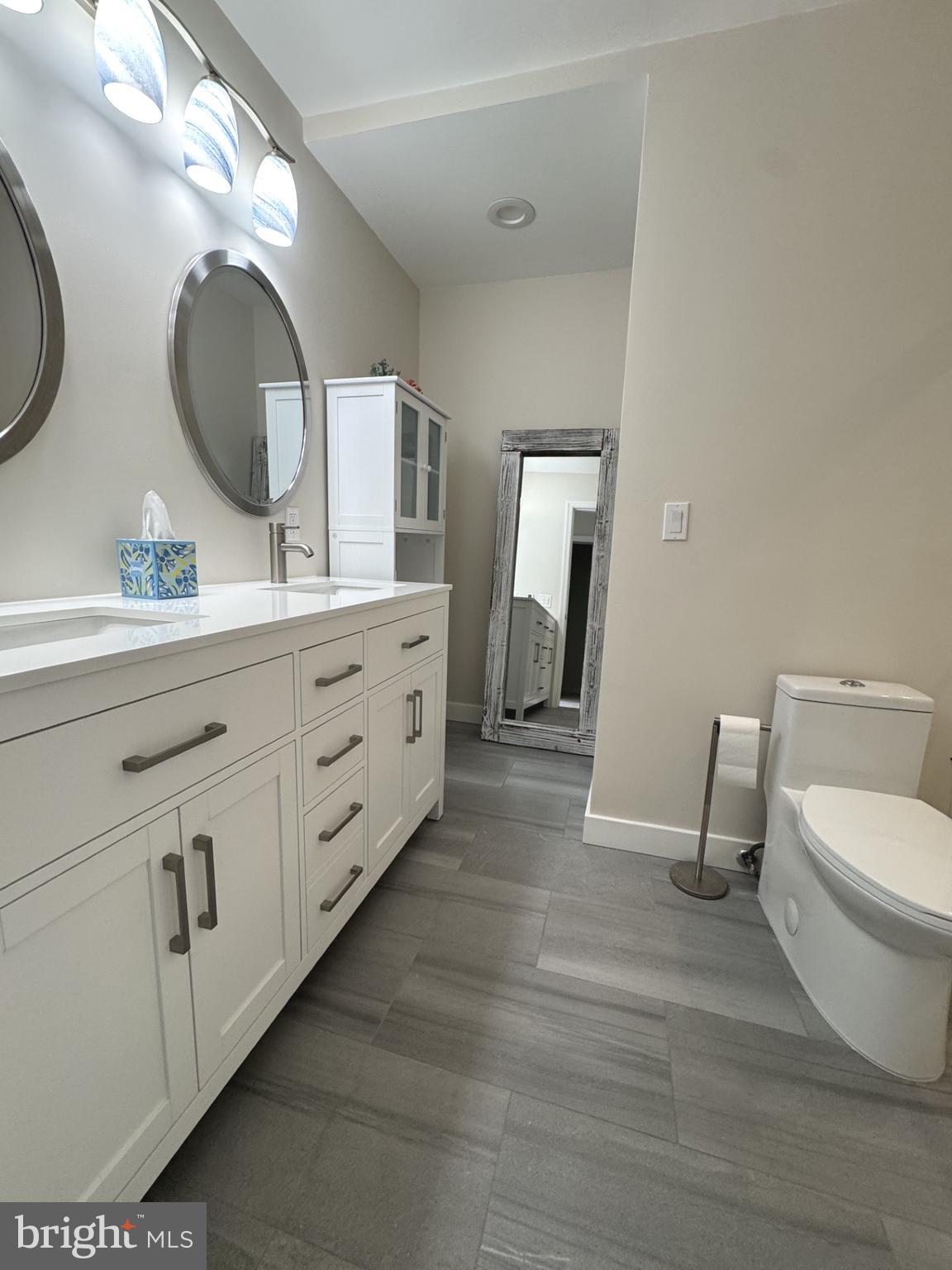 OYSTER COVE - Residential