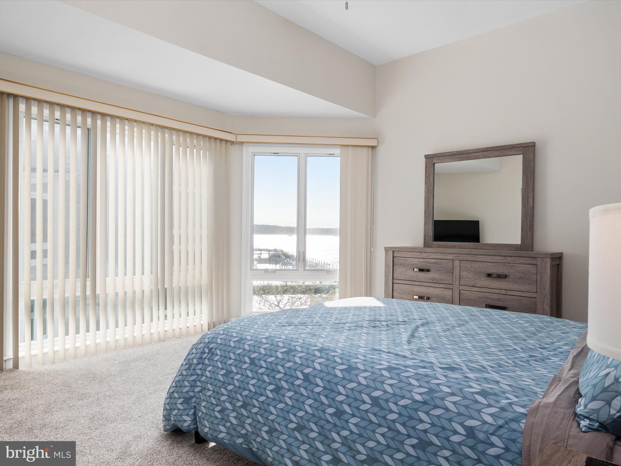 OYSTER COVE - Residential