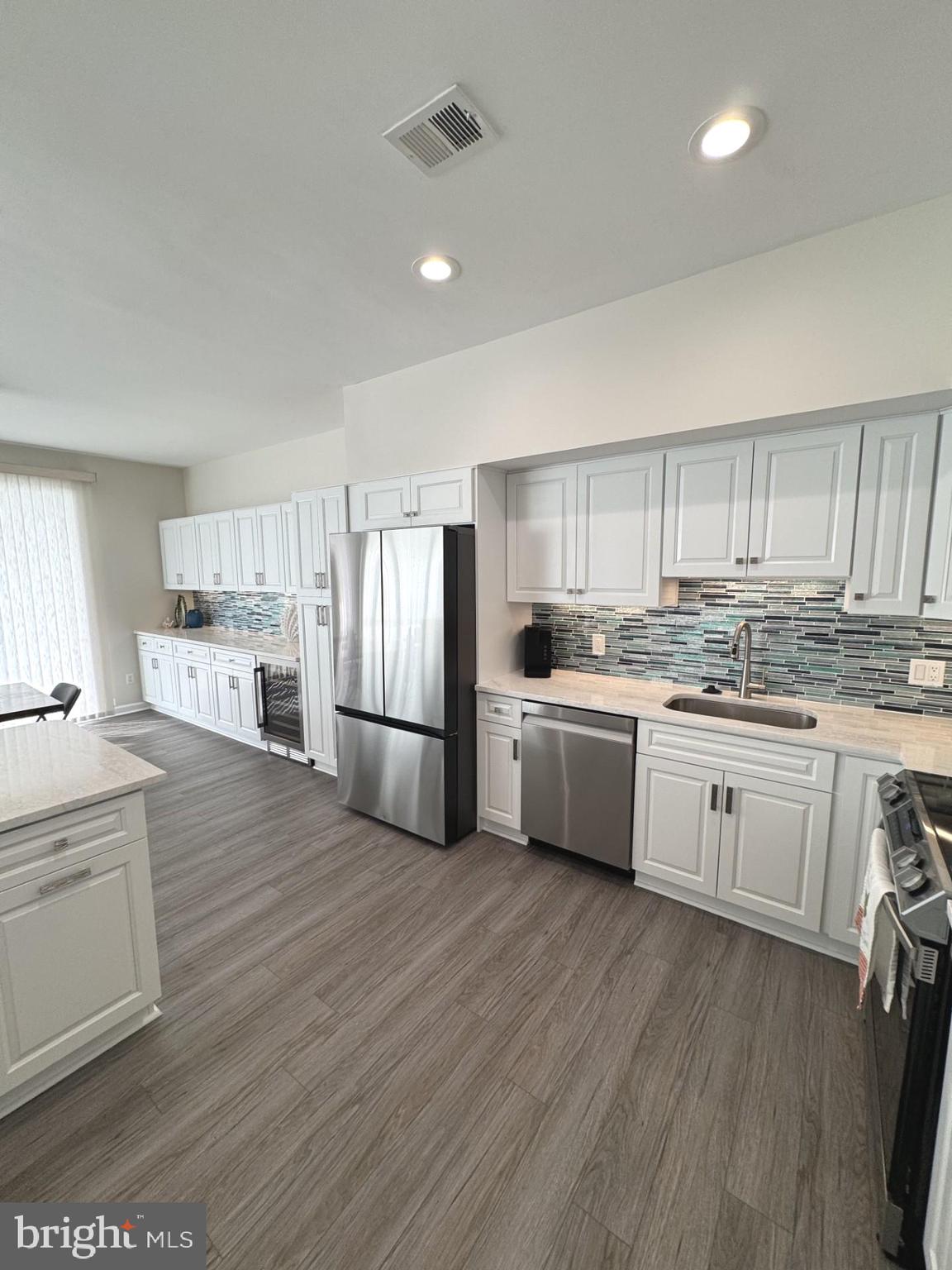 OYSTER COVE - Residential