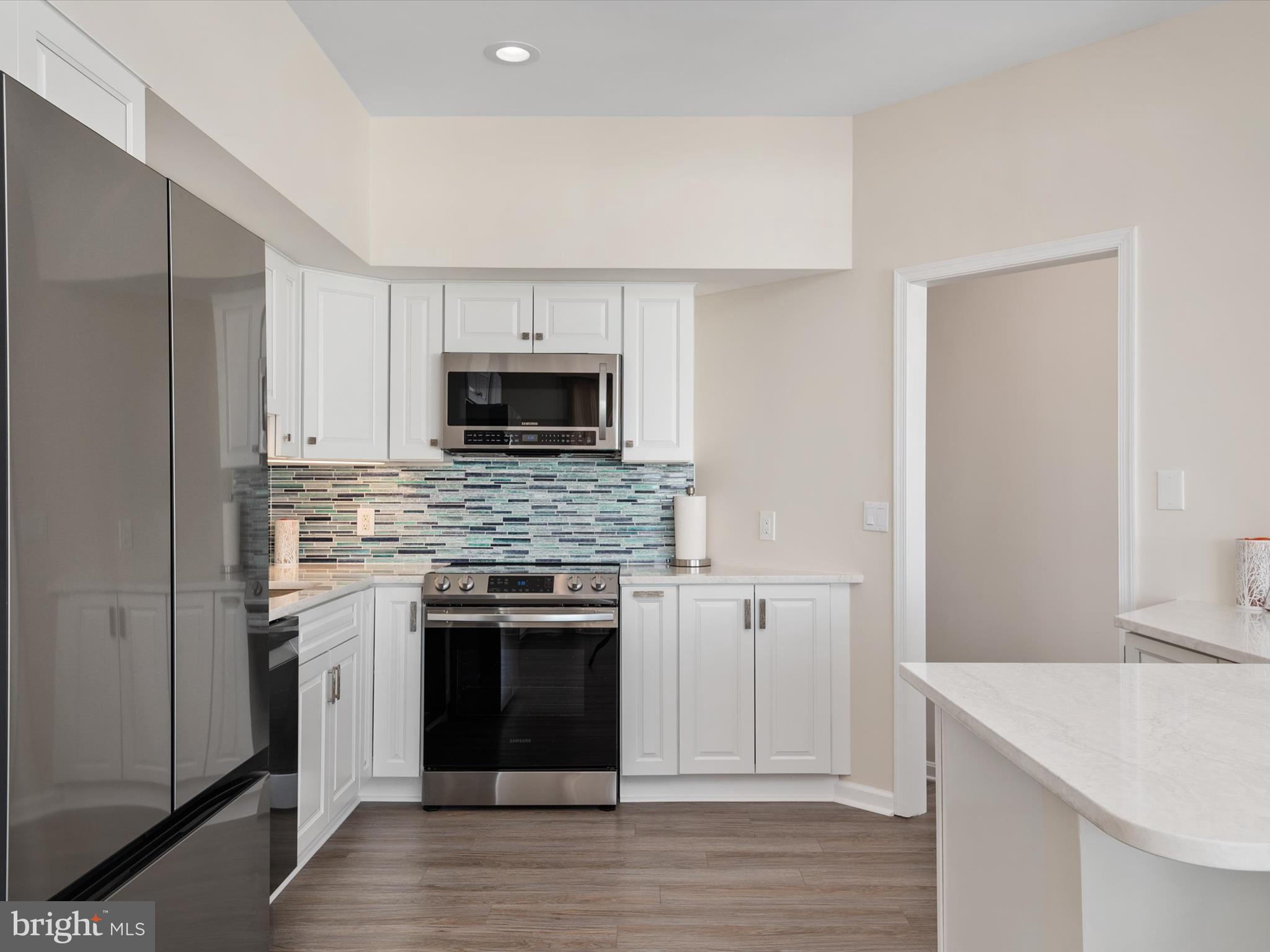 OYSTER COVE - Residential