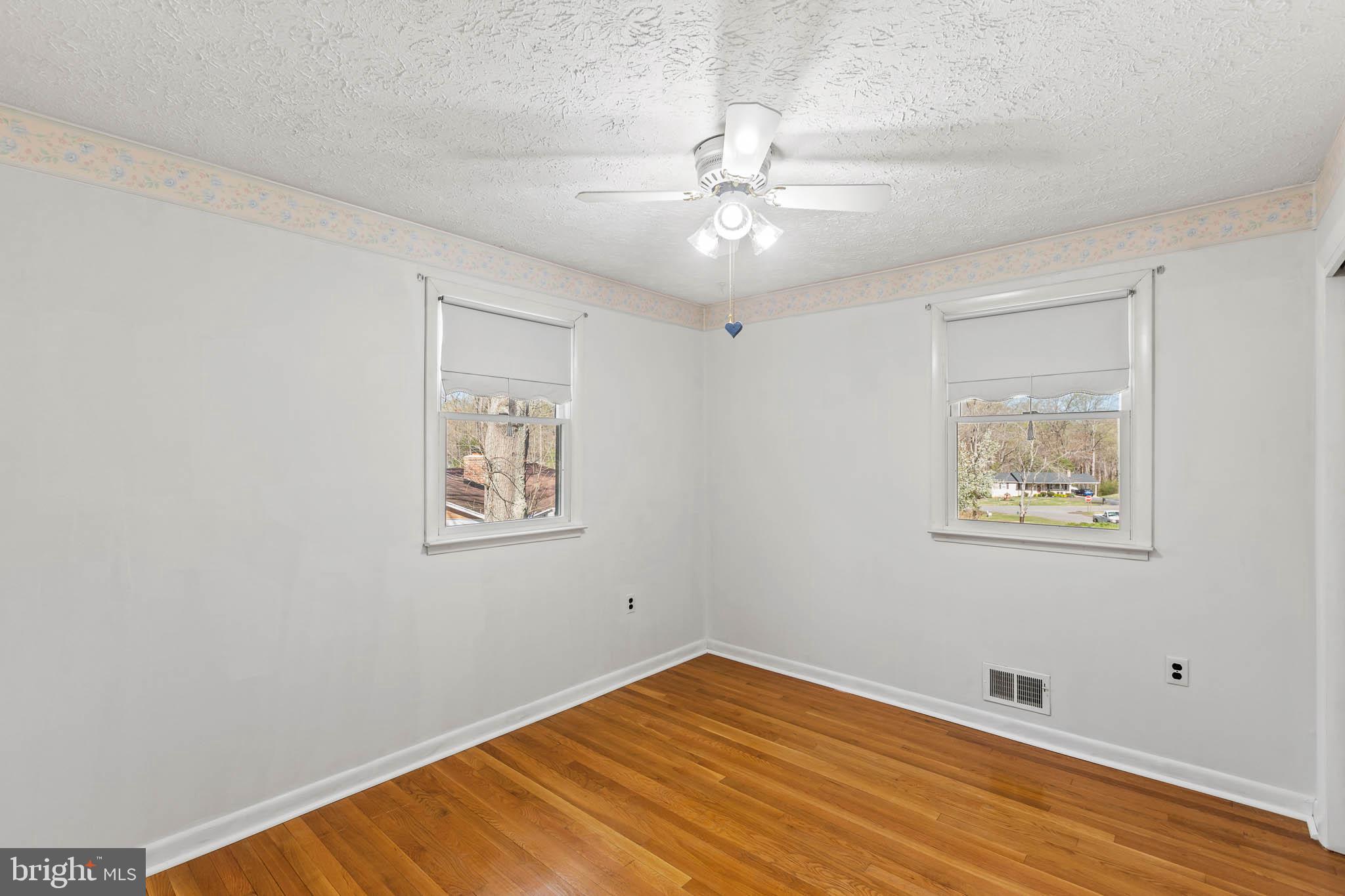 INDIAN CREEK - Residential