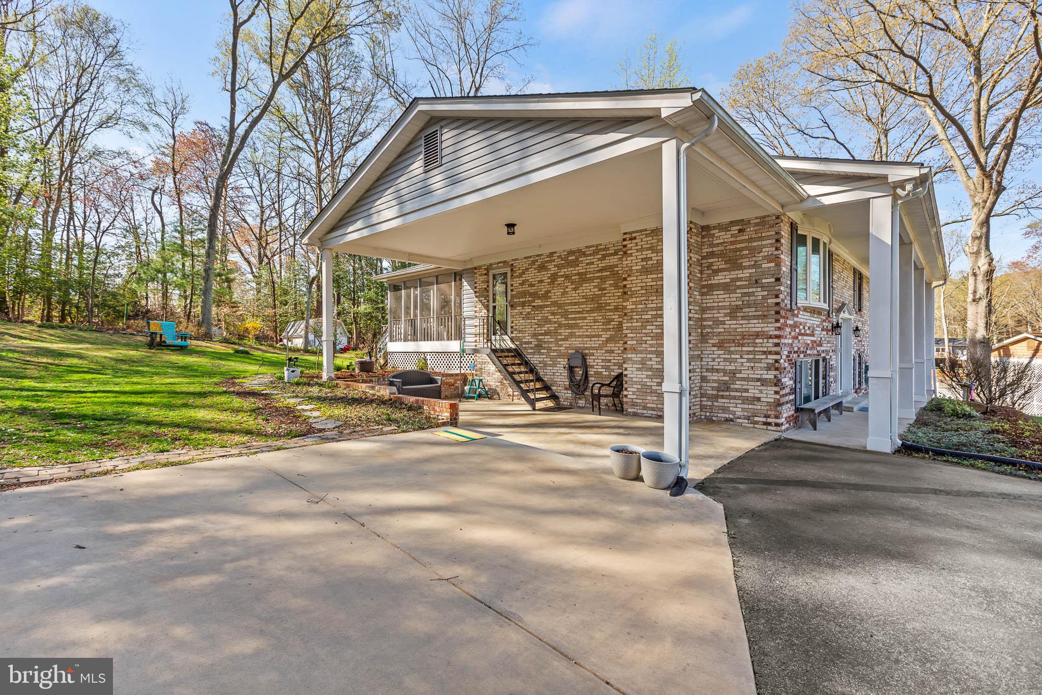 INDIAN CREEK - Residential