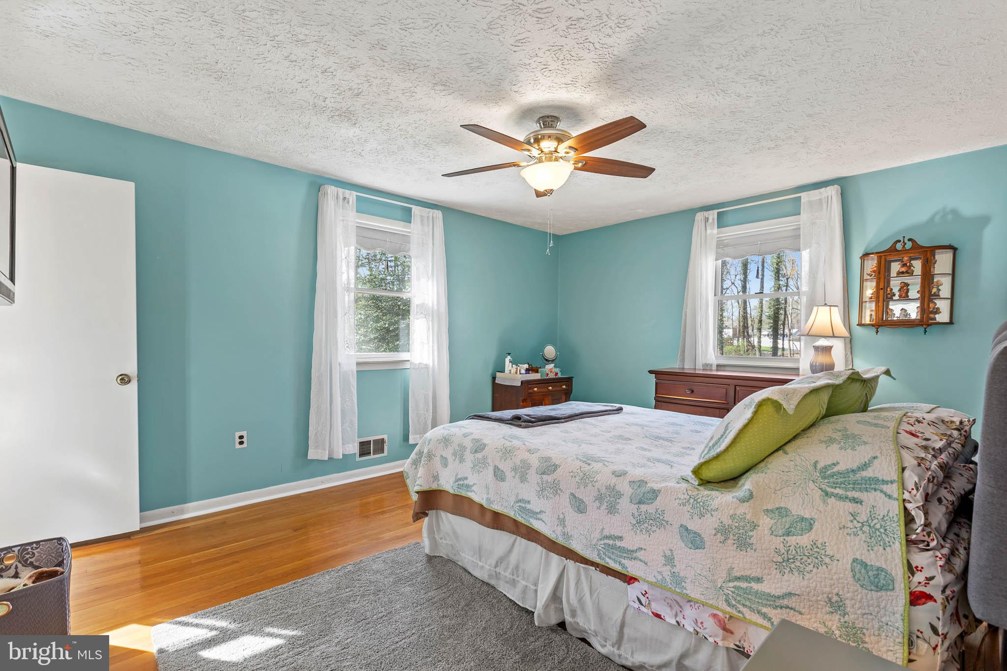 INDIAN CREEK - Residential