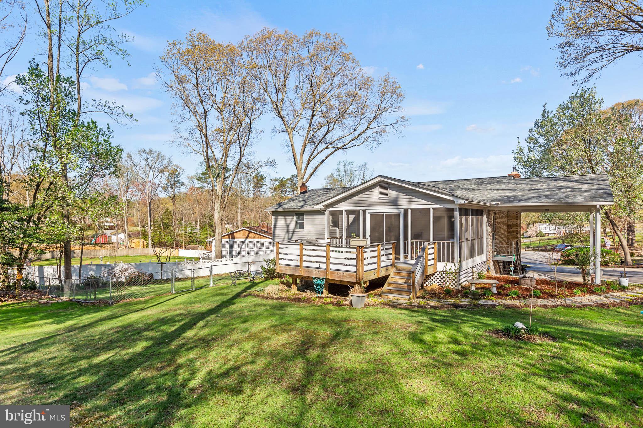 INDIAN CREEK - Residential