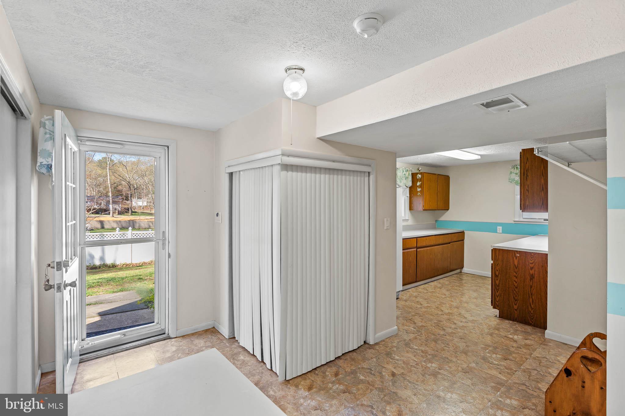 INDIAN CREEK - Residential