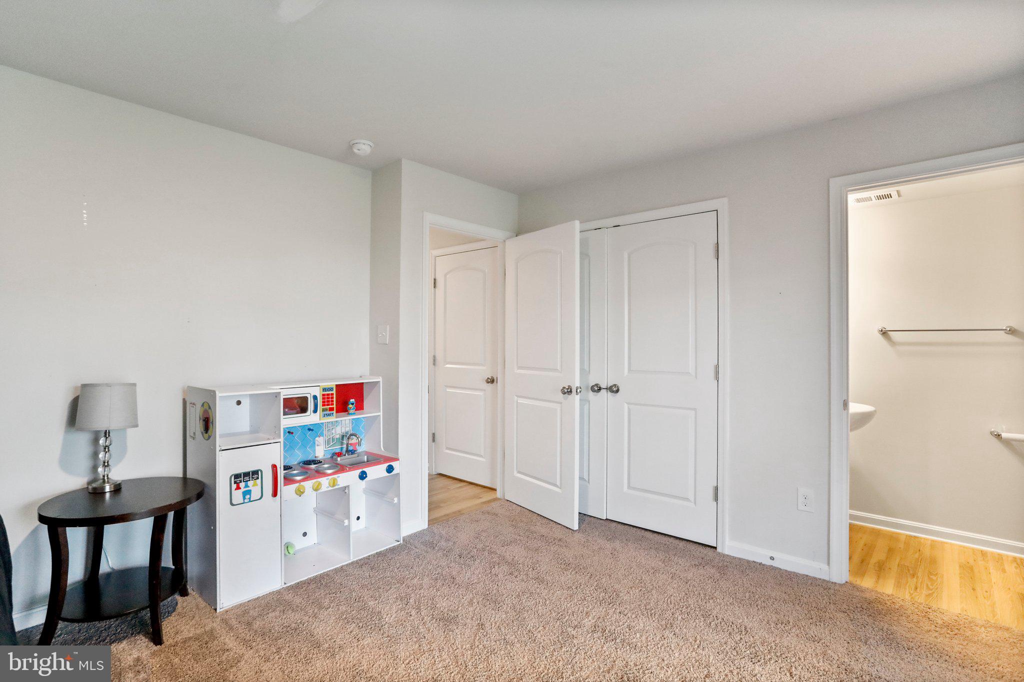 BERKELEY RIDGE - Residential