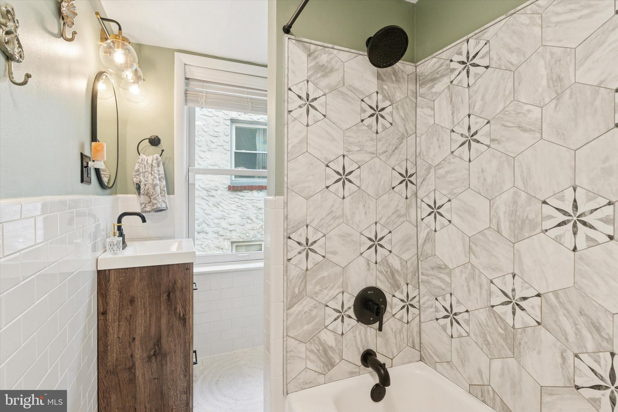 WASHINGTON SQ WEST - Residential Lease