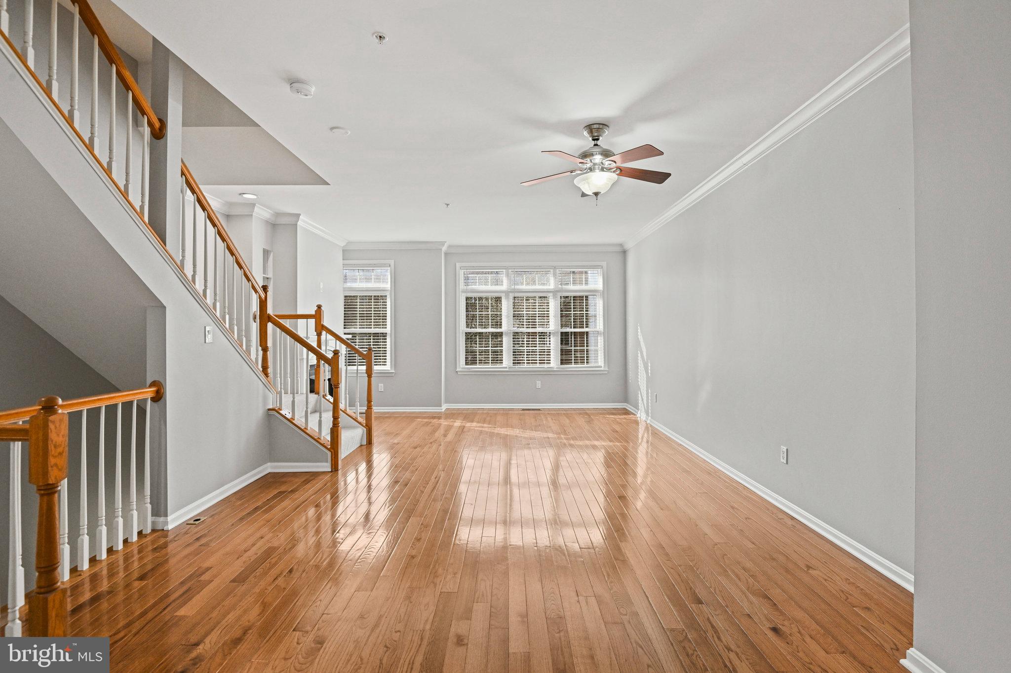 RESTON - Residential