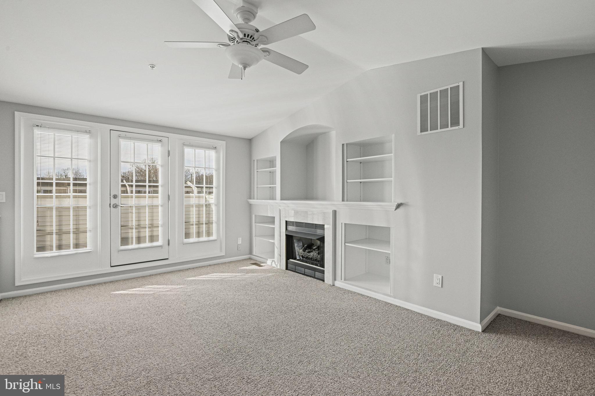 RESTON - Residential