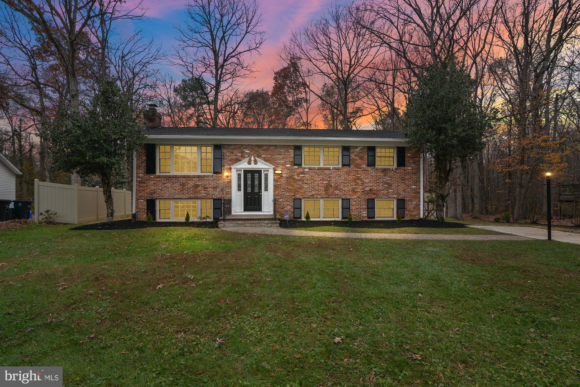 HILLMEADE MANOR - Residential