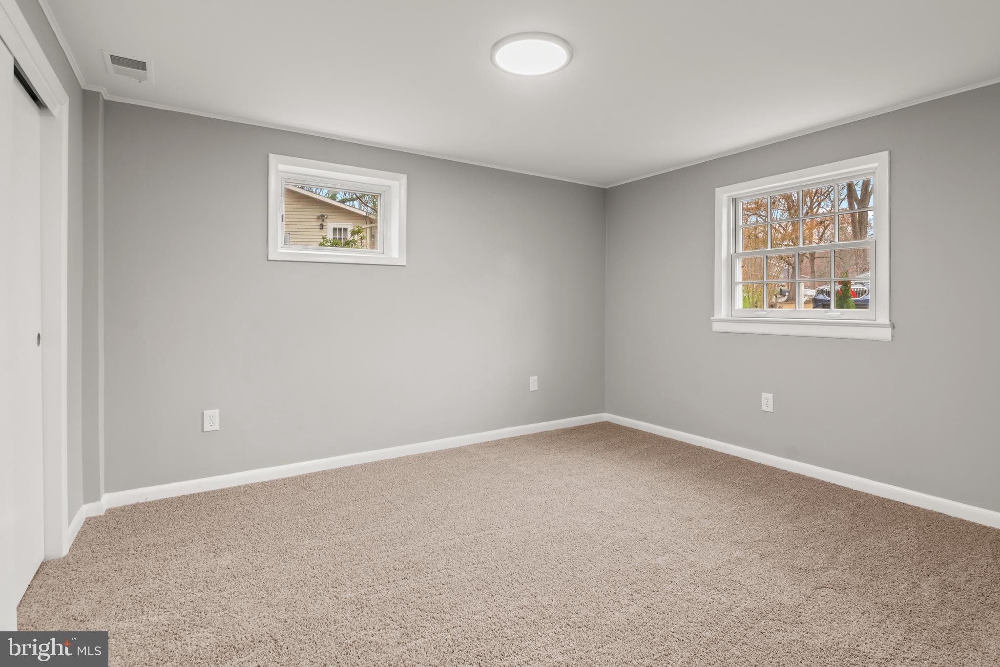 HILLMEADE MANOR - Residential