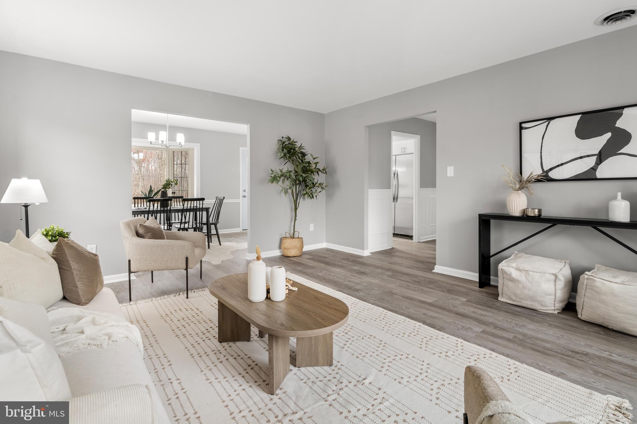 HILLMEADE MANOR - Residential