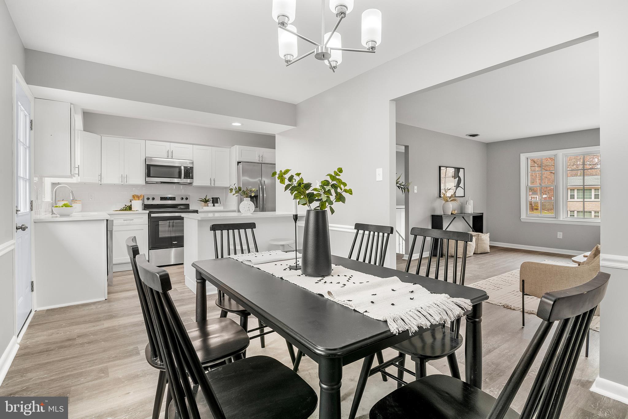 HILLMEADE MANOR - Residential