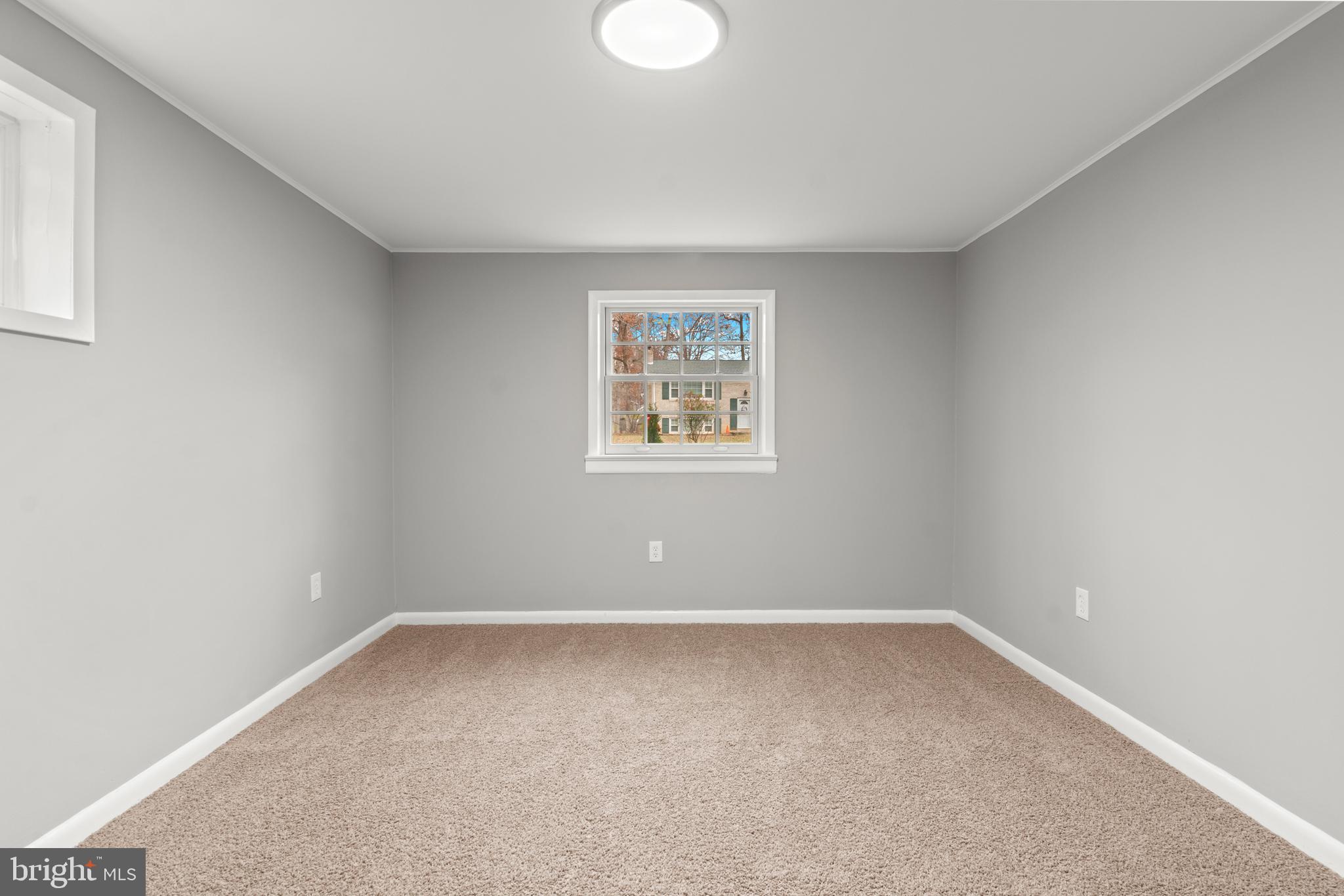 HILLMEADE MANOR - Residential