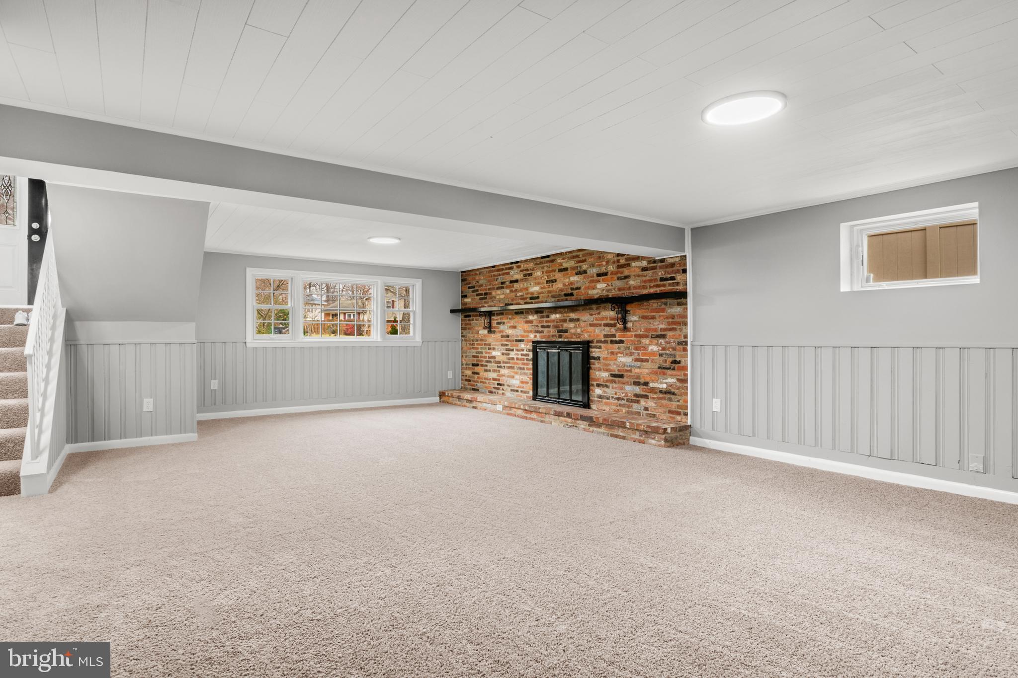 HILLMEADE MANOR - Residential