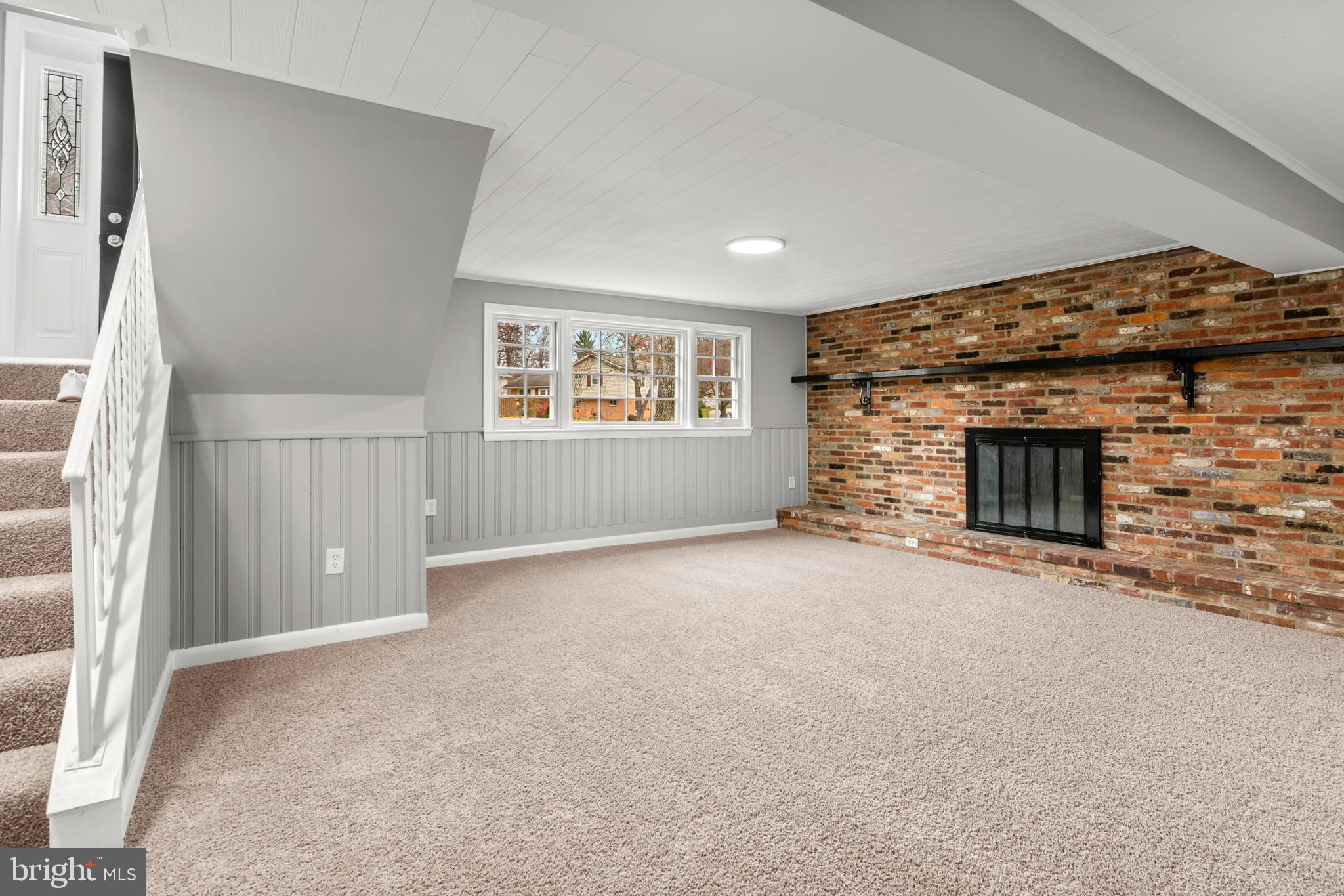 HILLMEADE MANOR - Residential