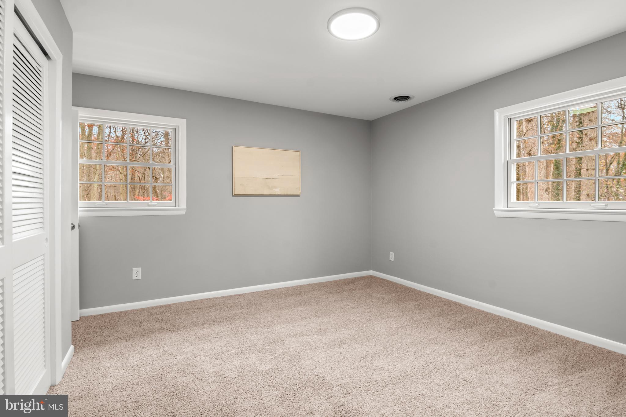 HILLMEADE MANOR - Residential