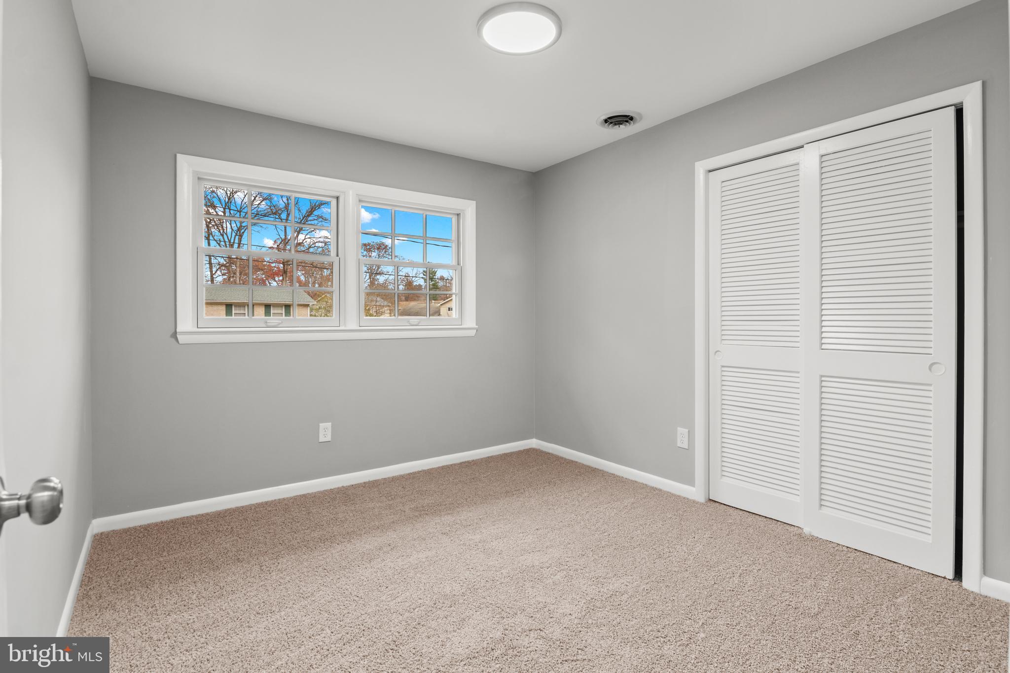 HILLMEADE MANOR - Residential