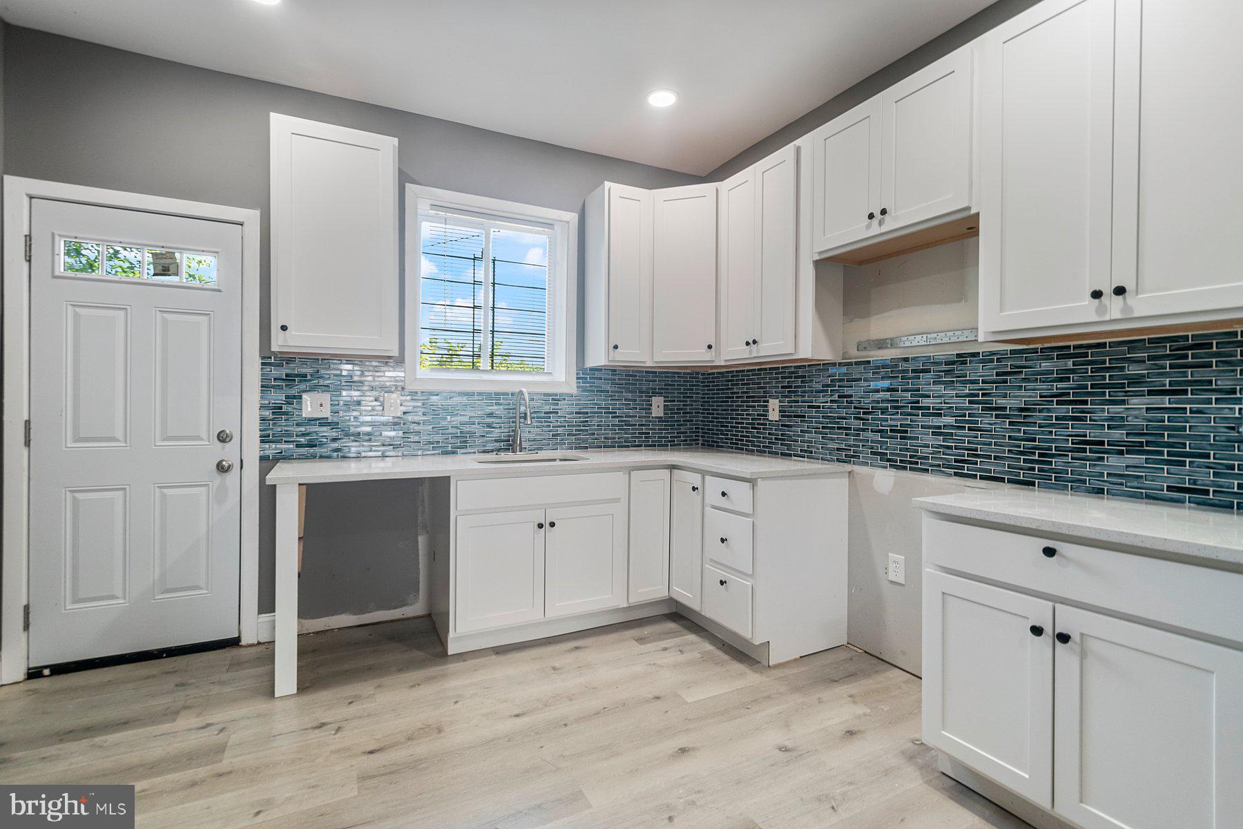 CLIFTON PARK - Residential