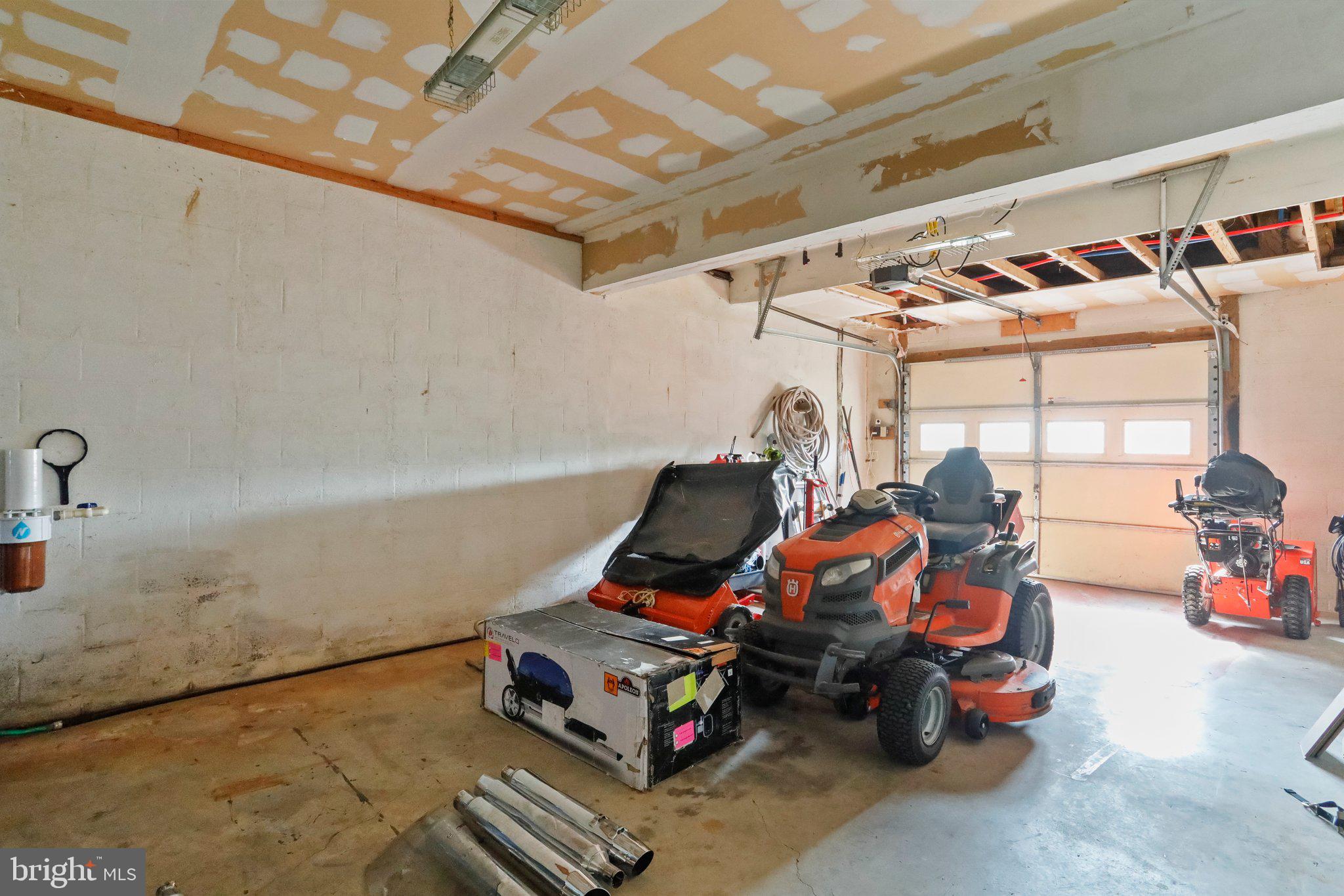 BROOKVIEW ACRES - Residential