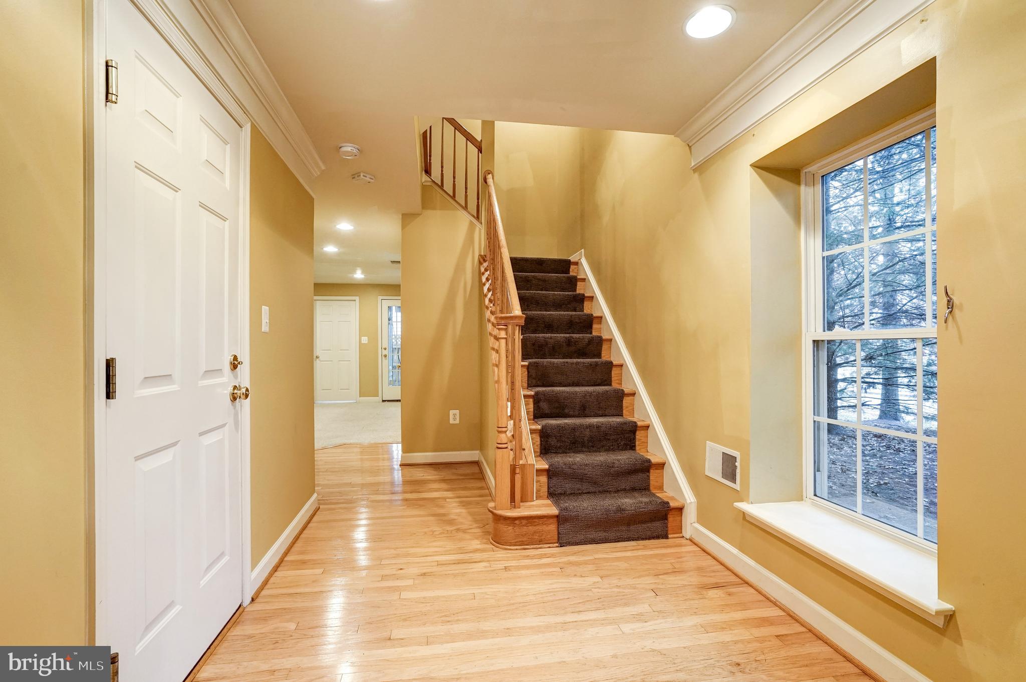 FAIRFAX CENTER LANDBAY - Residential Lease