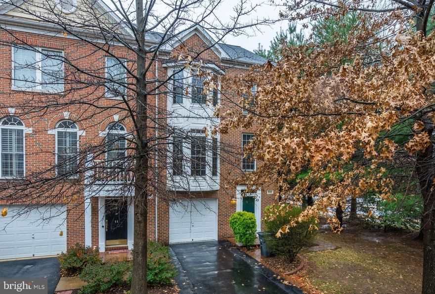 Beautifully remodeled TH with 1 car garage. 3 bedr, 3.5 bath with full walkout basement and deck. Located across Wegmans, close to shopping and restaurants at Fairfax Corner and easy access to I66 and Rt.50, parks, bike trails and pools. A refreshed home with brand new carpet is ready for you to move in and enjoy!