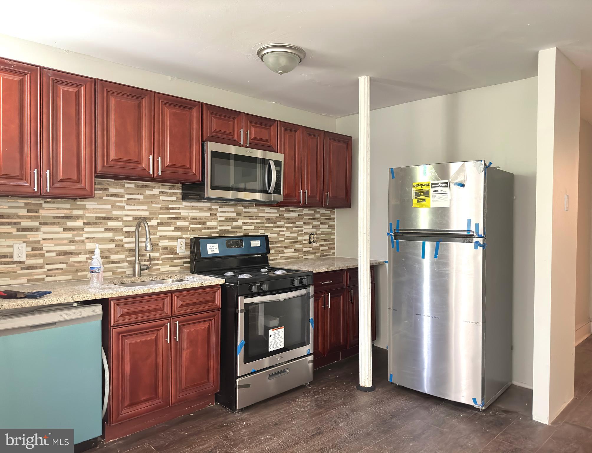 POINT BREEZE - Residential Lease