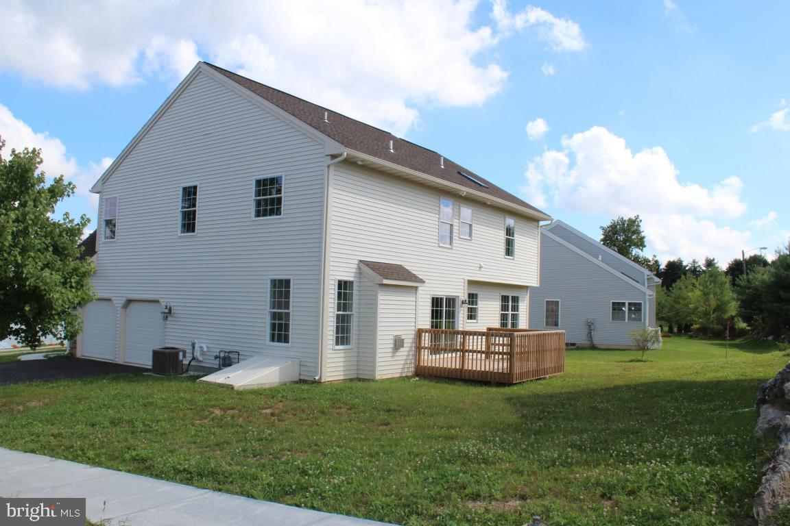 LAFAYETTE PLACE - Residential