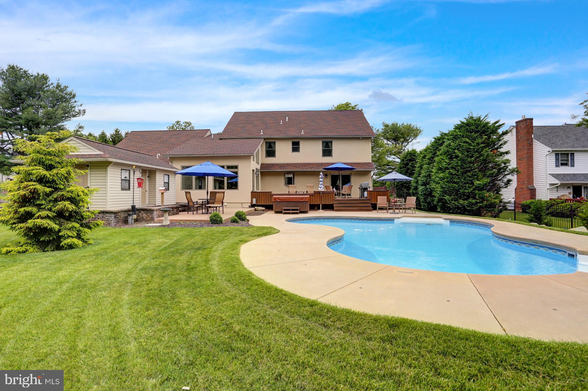 RIVER BEND ESTATES - Residential
