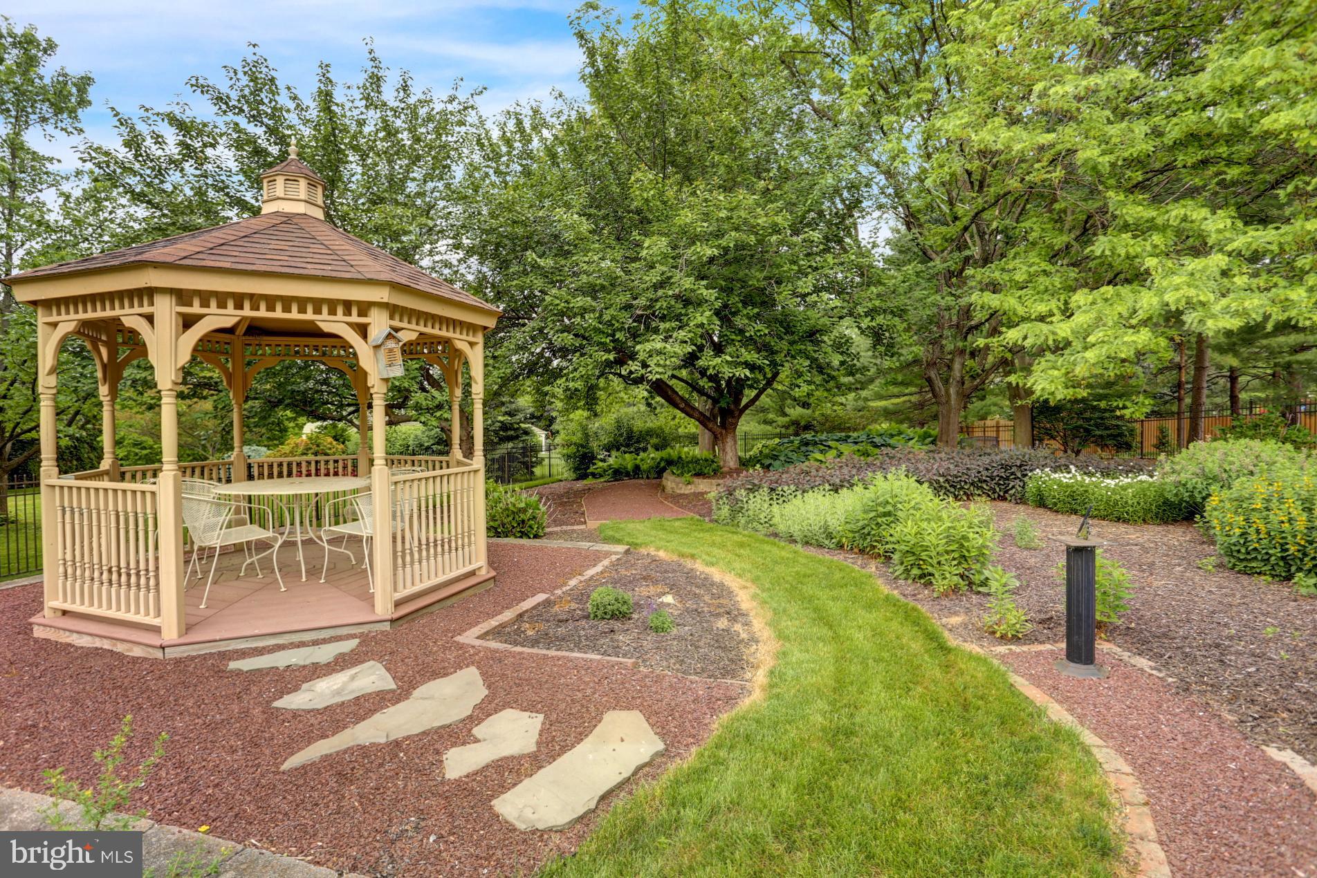 RIVER BEND ESTATES - Residential