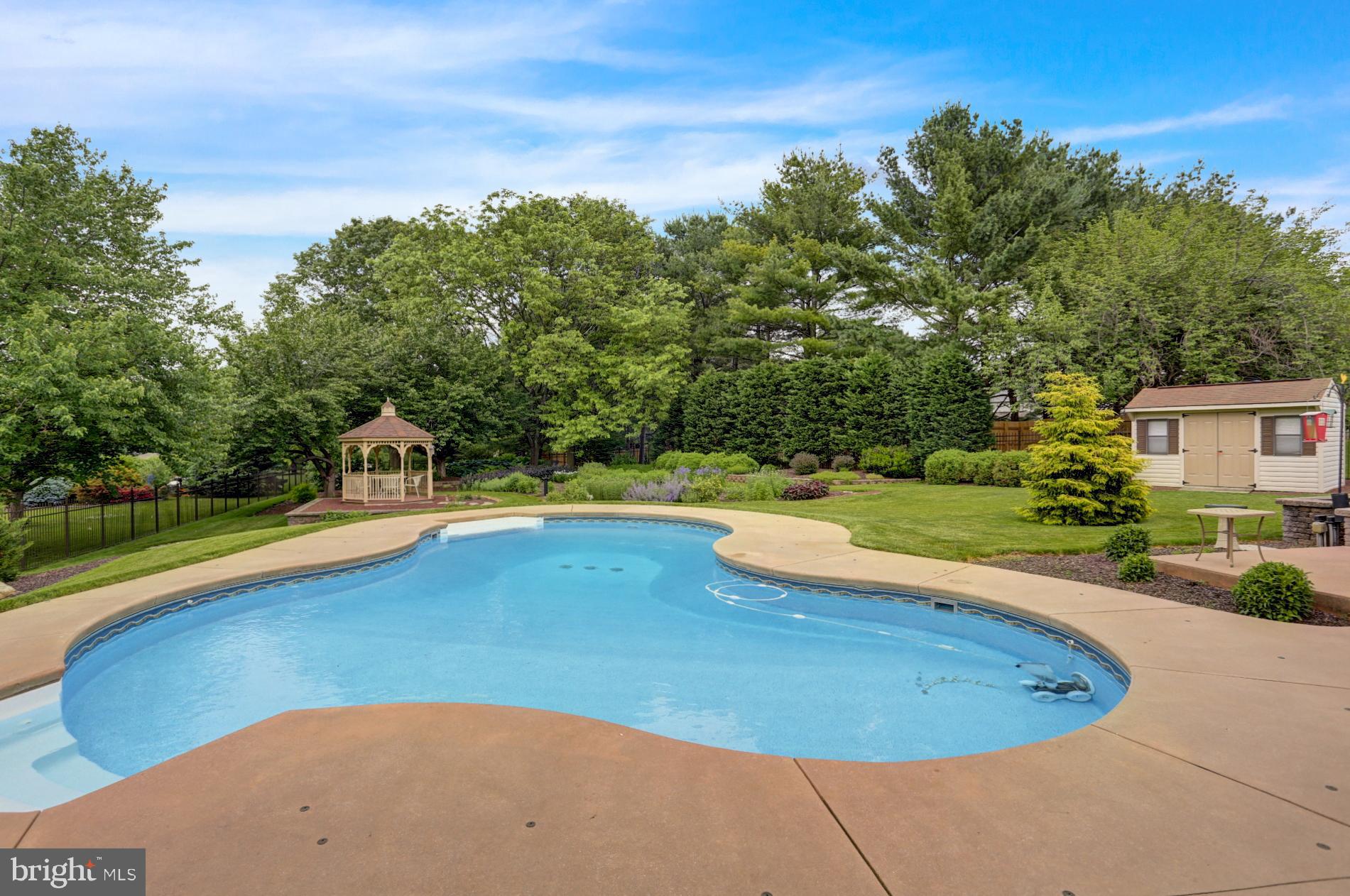 RIVER BEND ESTATES - Residential