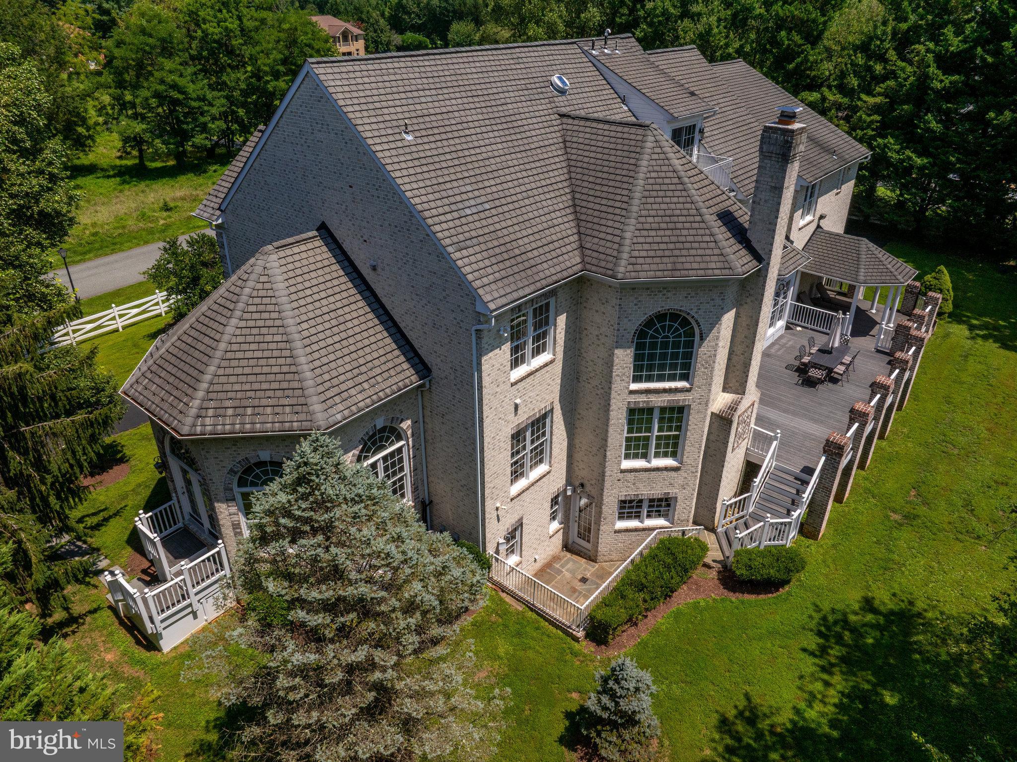 TRAVILAH MEADOWS - Residential