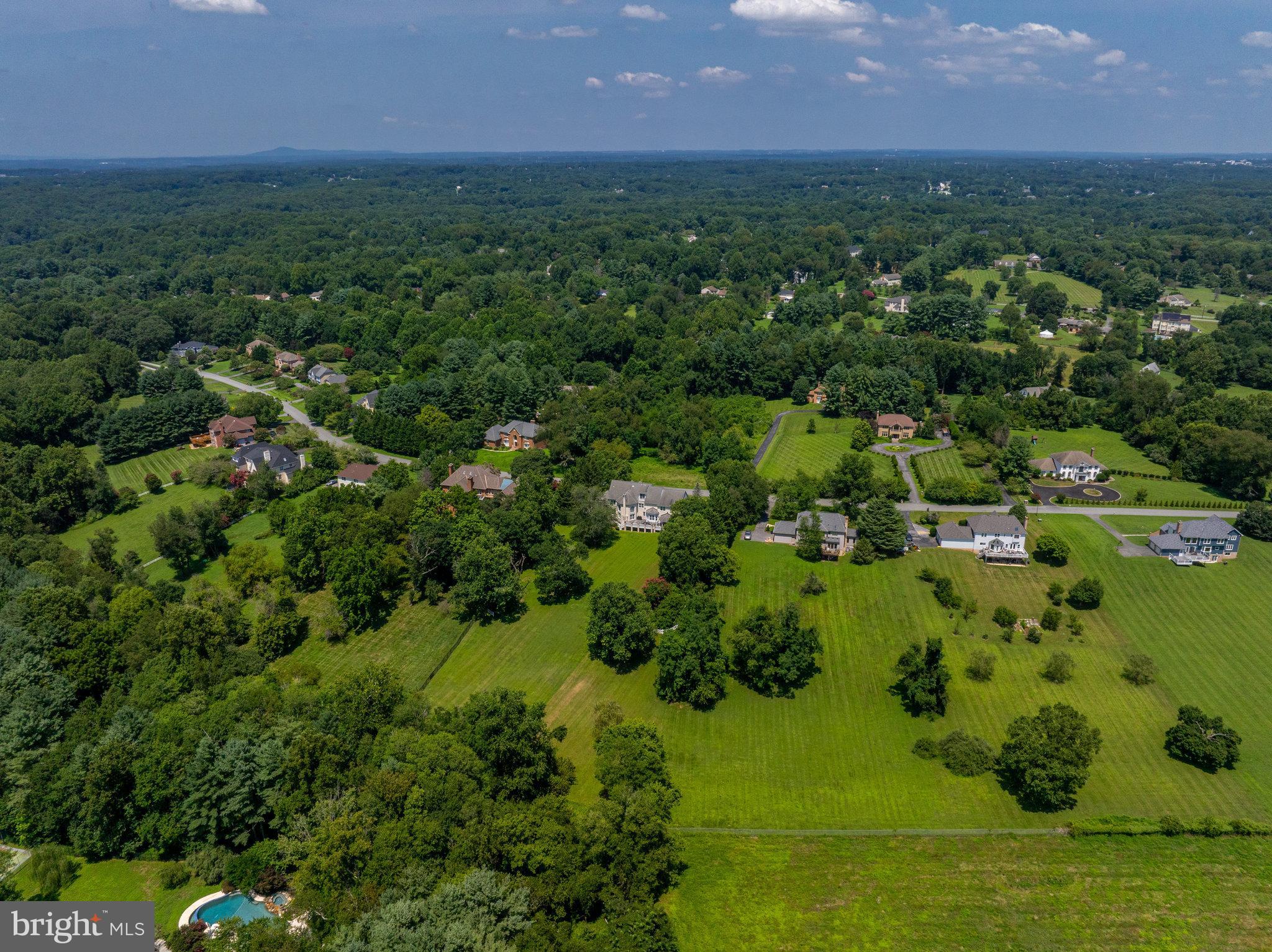 TRAVILAH MEADOWS - Residential