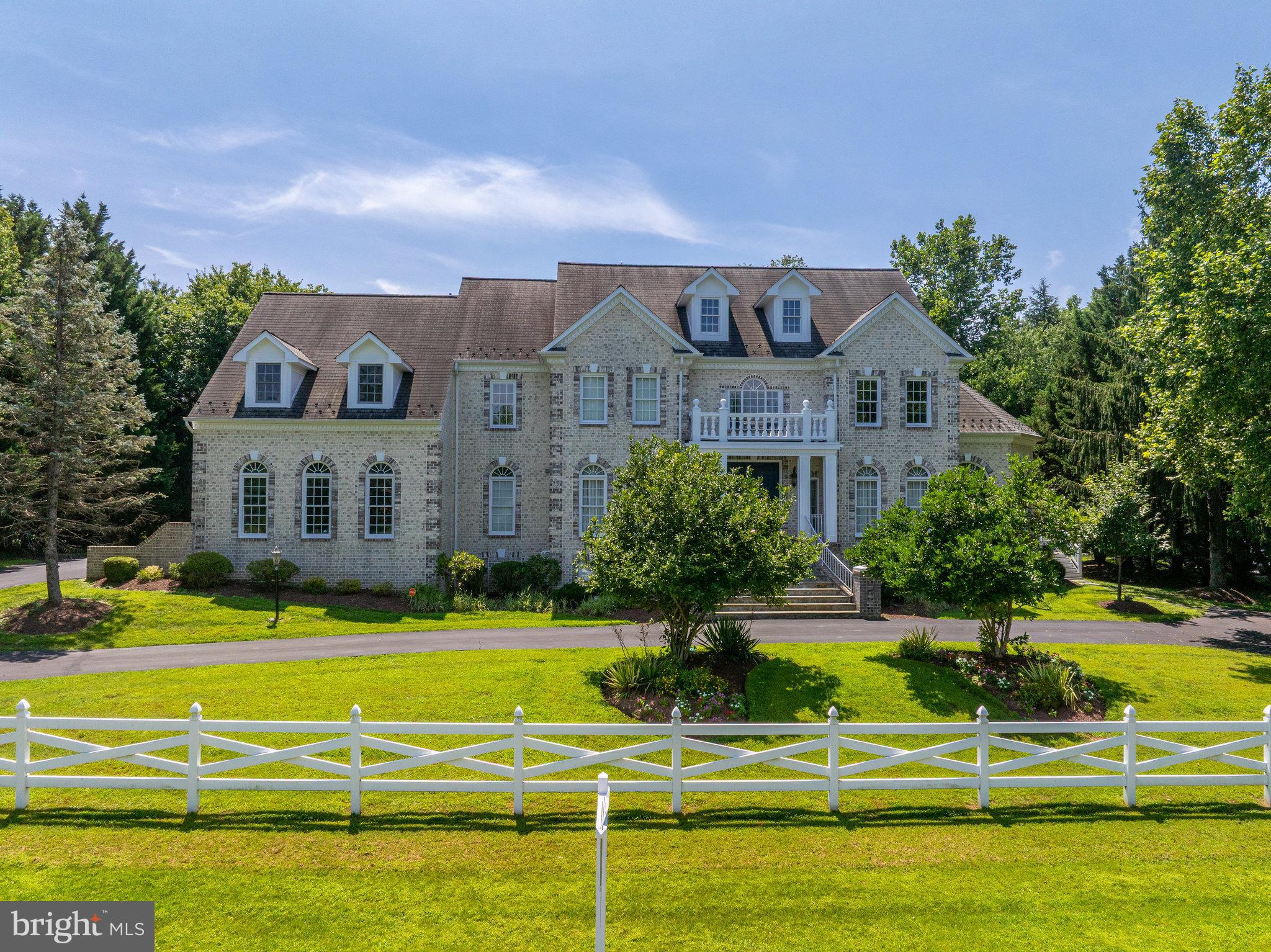 TRAVILAH MEADOWS - Residential