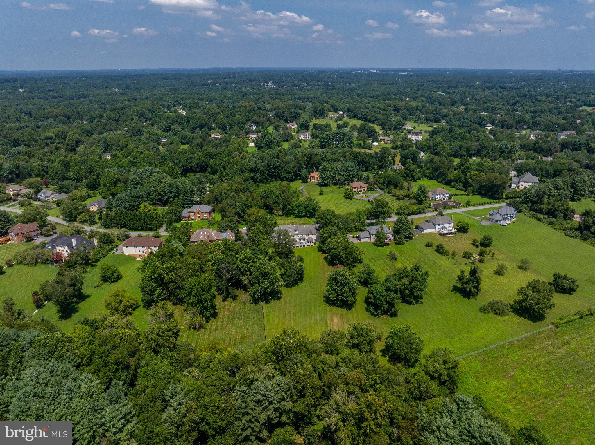 TRAVILAH MEADOWS - Residential