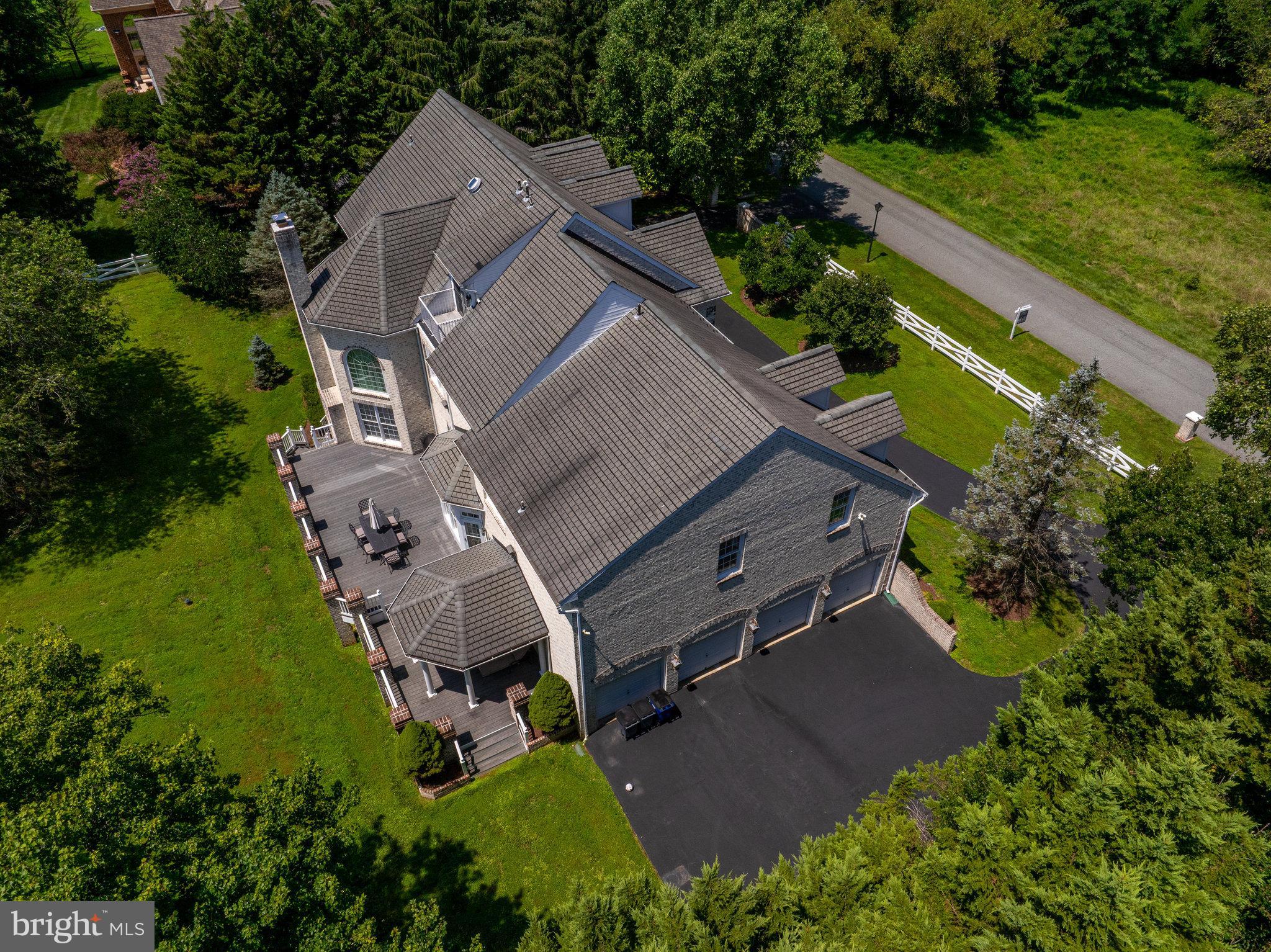 TRAVILAH MEADOWS - Residential