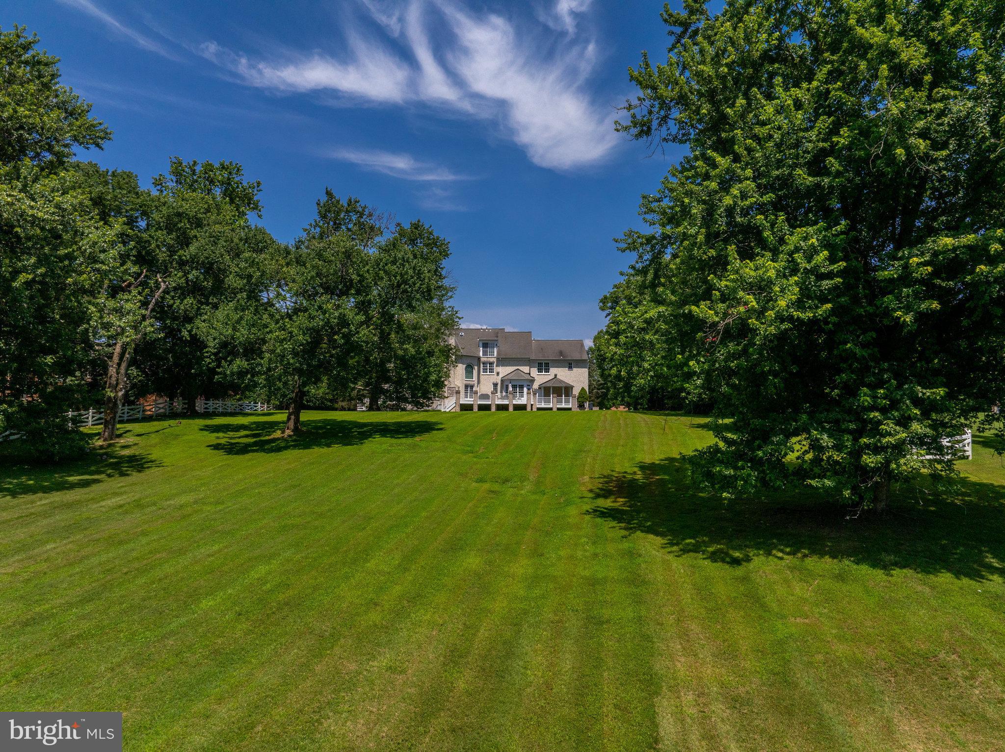 TRAVILAH MEADOWS - Residential