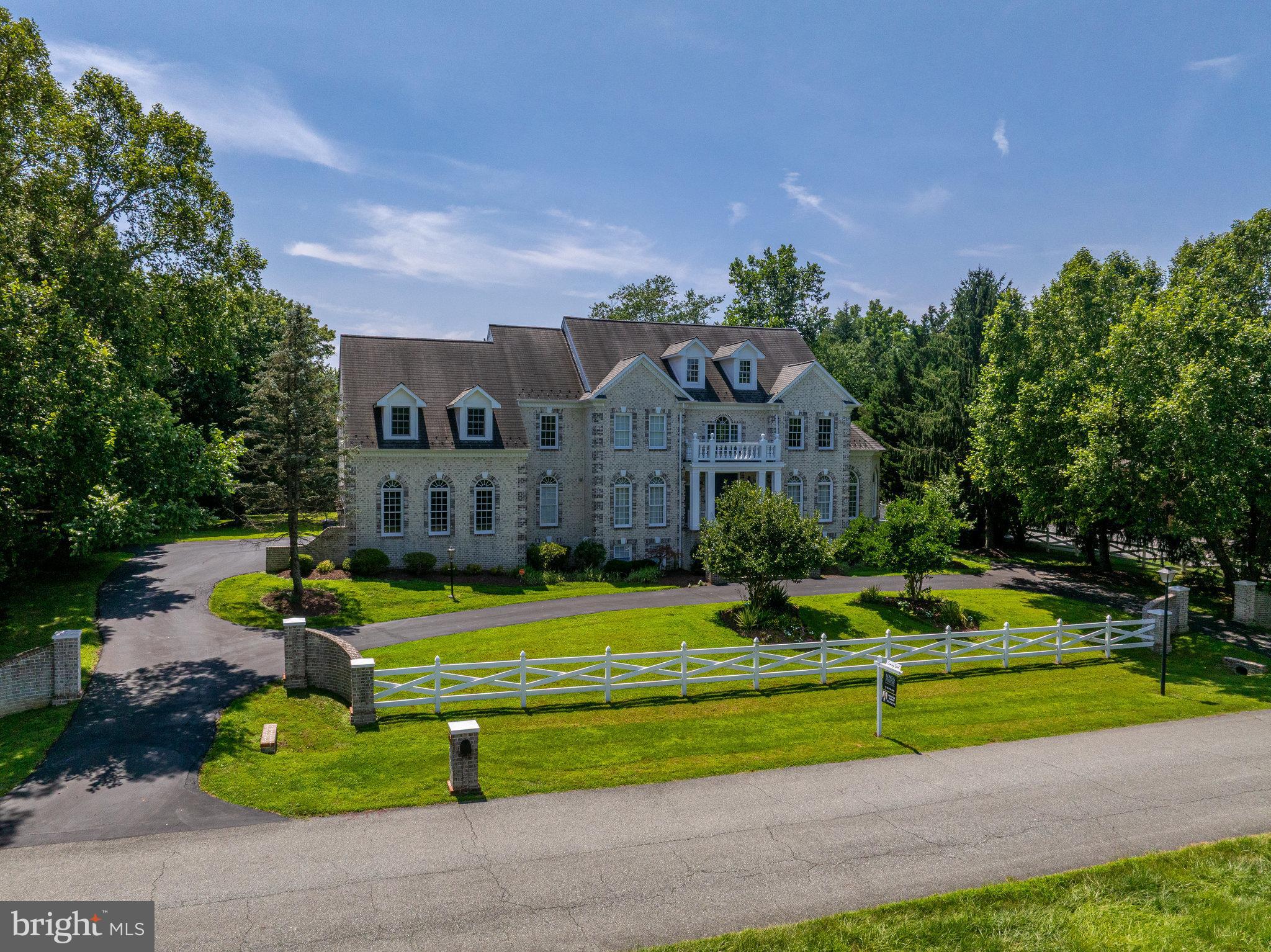 TRAVILAH MEADOWS - Residential